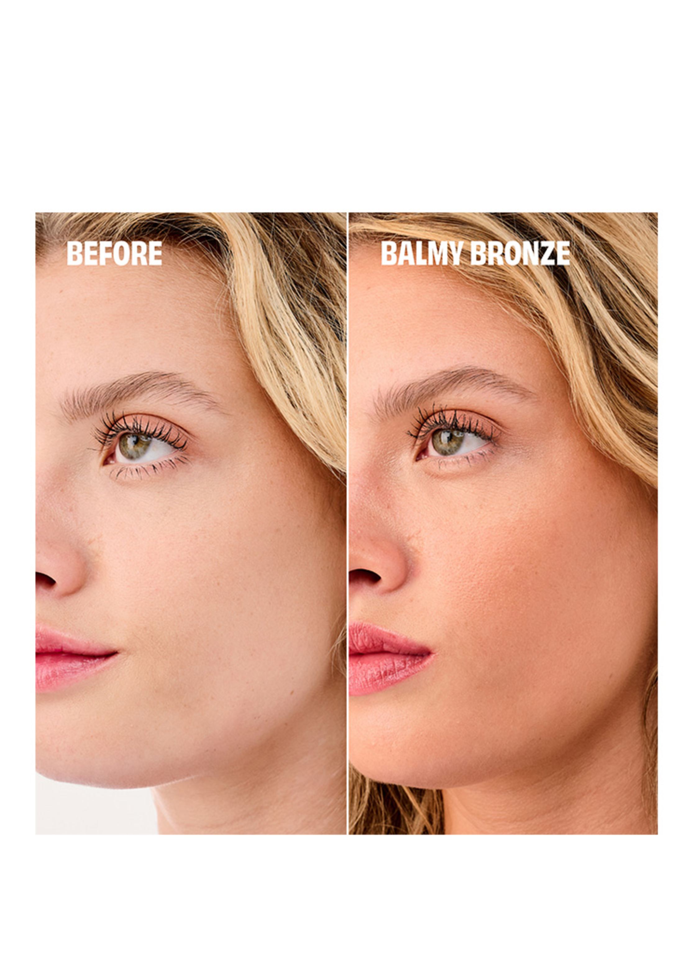 Thumbnail - Benefit Hoola Wave Bronzing Balm