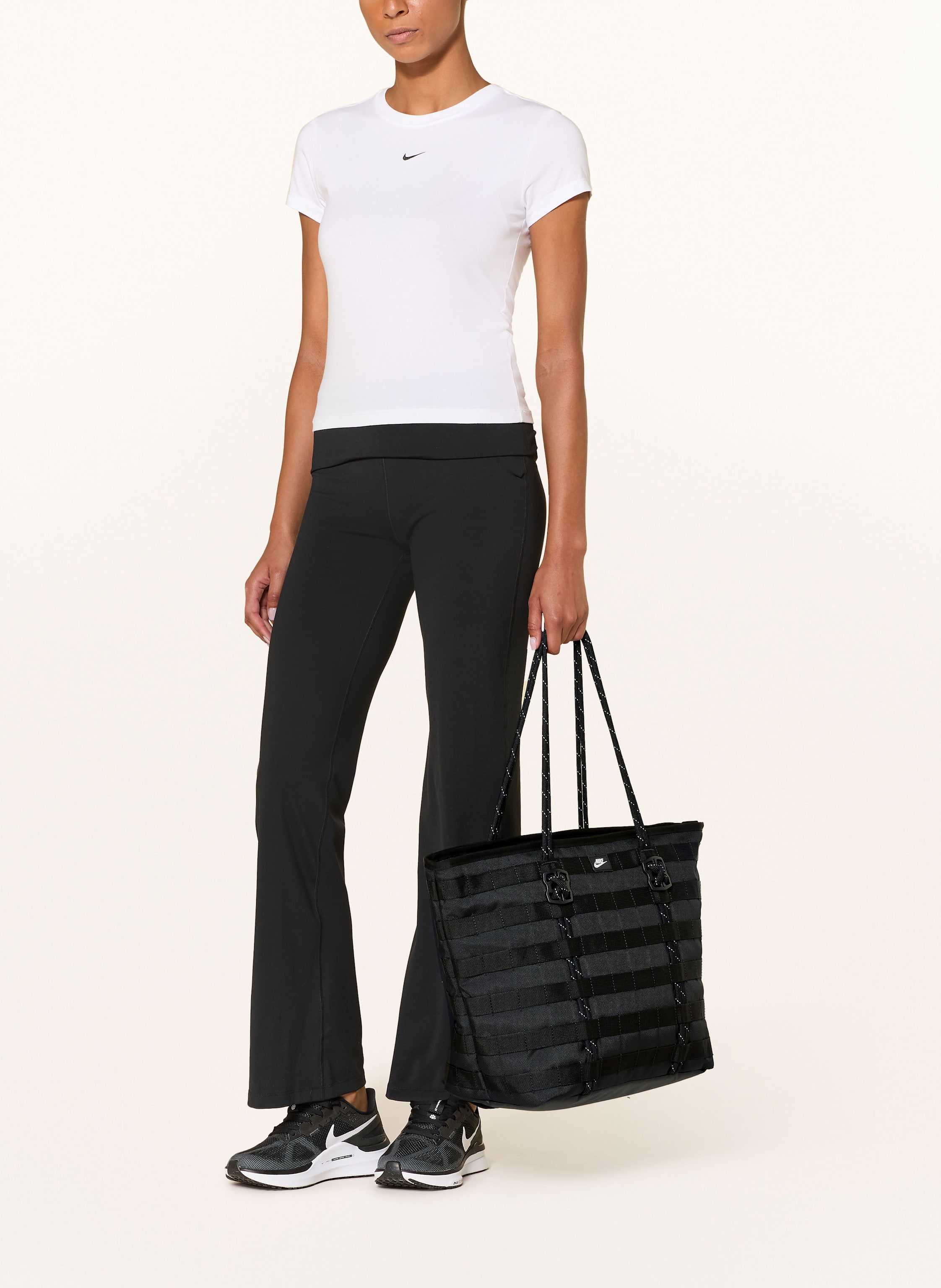 Thumbnail - Nike Sporttasche Sportswear schwarz