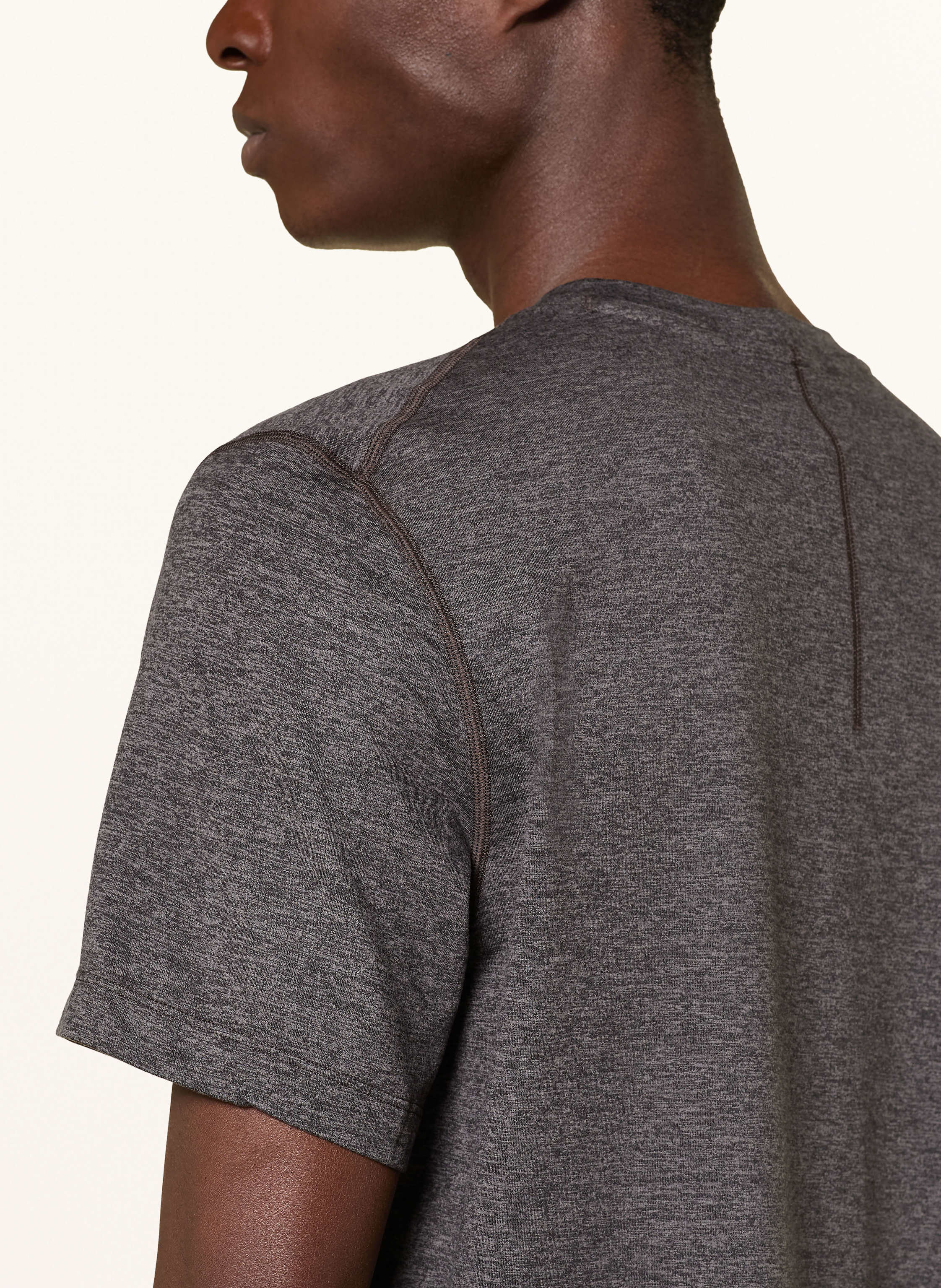 Thumbnail - Lululemon T-Shirt Core grau