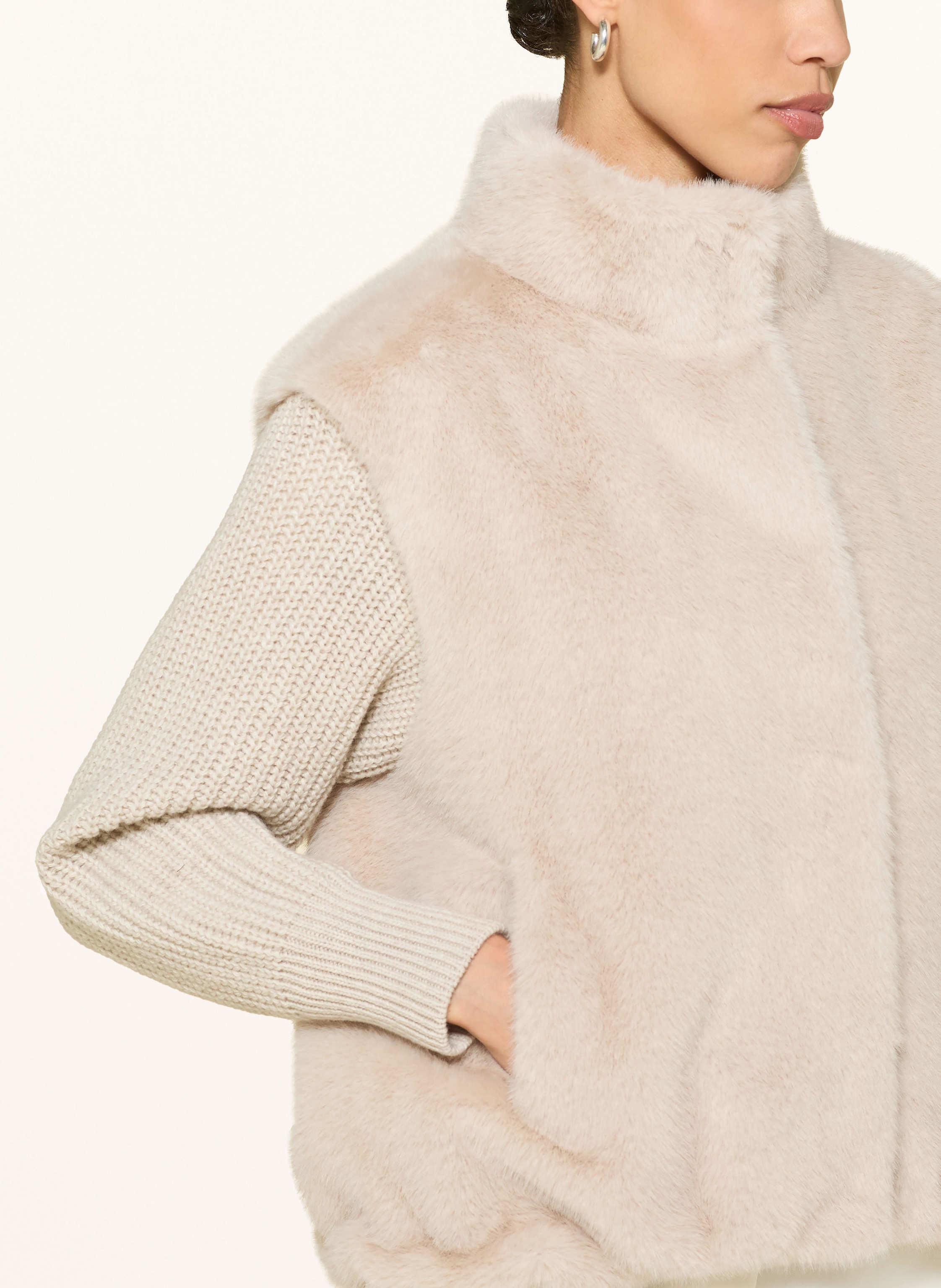 Thumbnail - Herno Jacke Im Materialmix Mit Kunstpelz grau