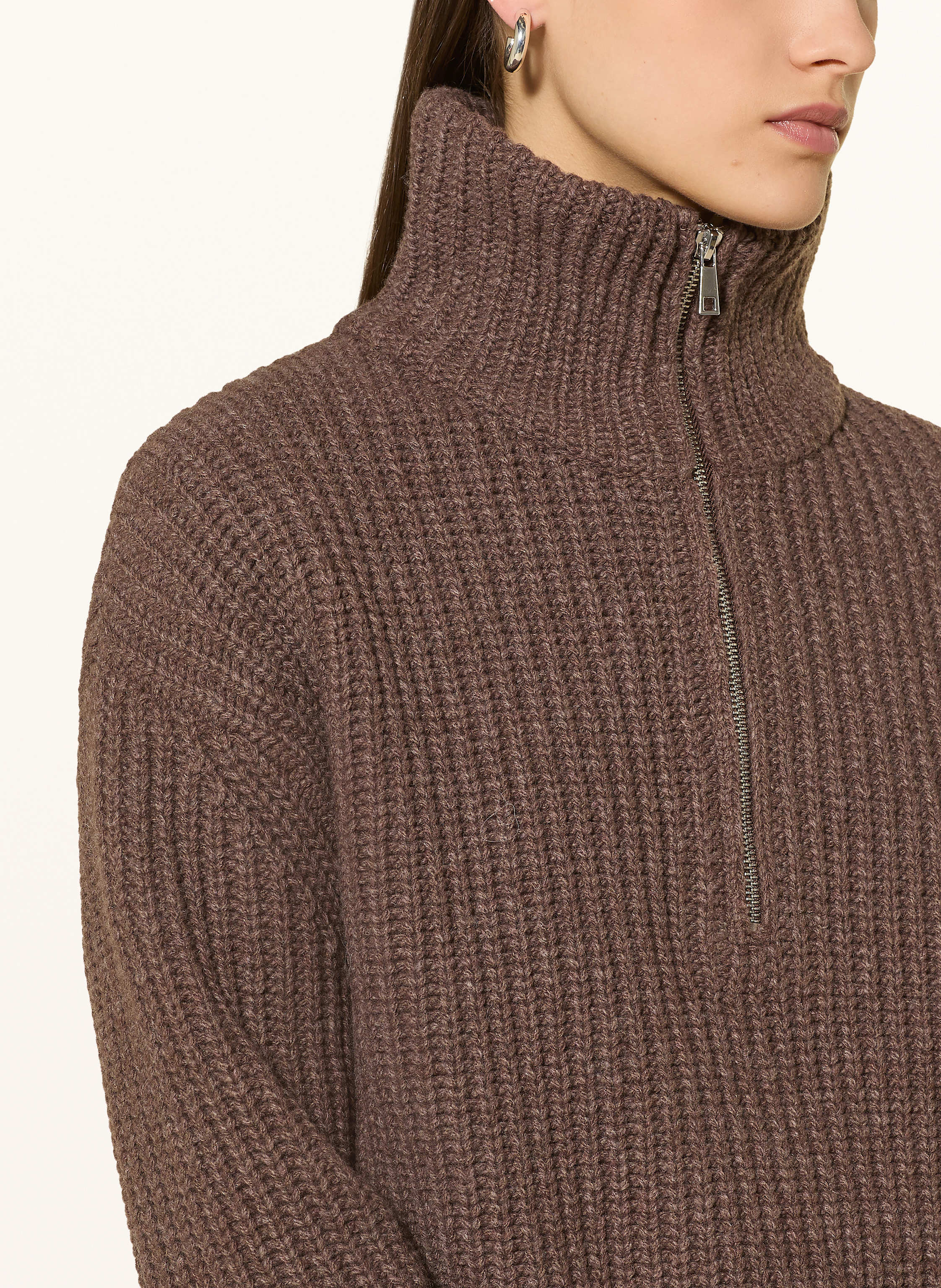 Thumbnail - Mrs & Hugs Troyer braun