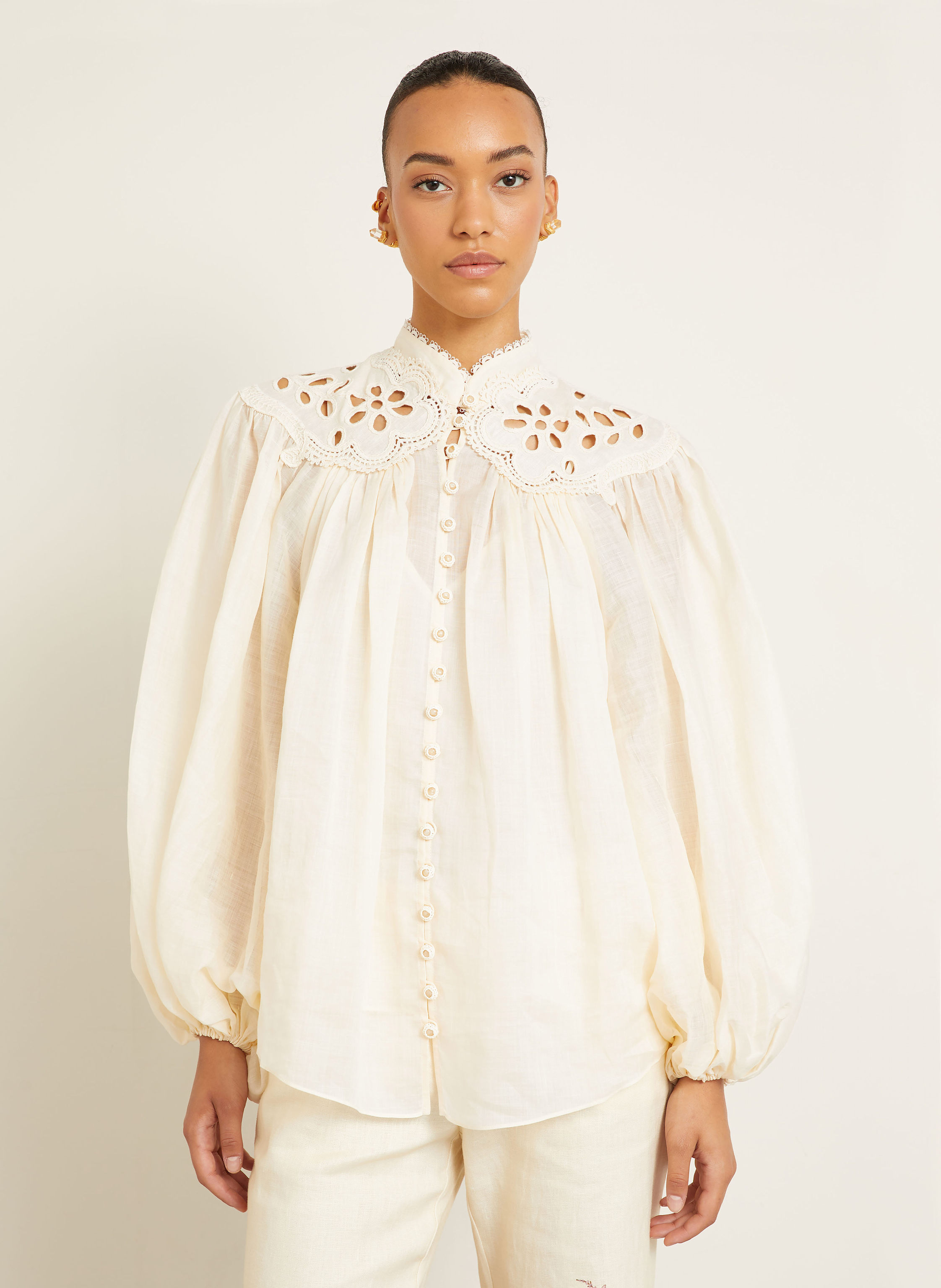 Thumbnail - Zimmermann Bluse Coco Mit Lochspitze beige