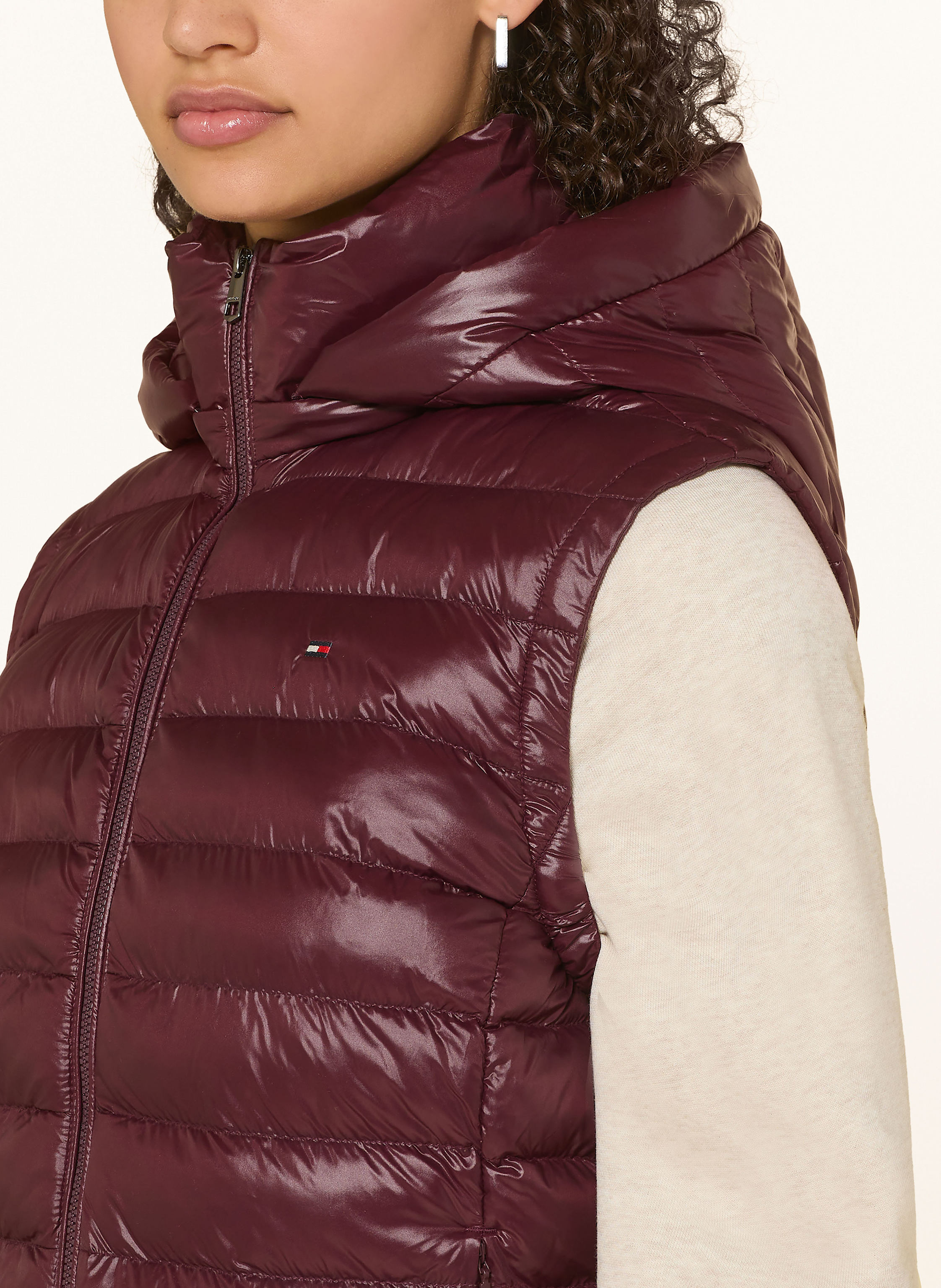 Thumbnail - Tommy Hilfiger Steppweste Mit Abnehmbarer Kapuze rot