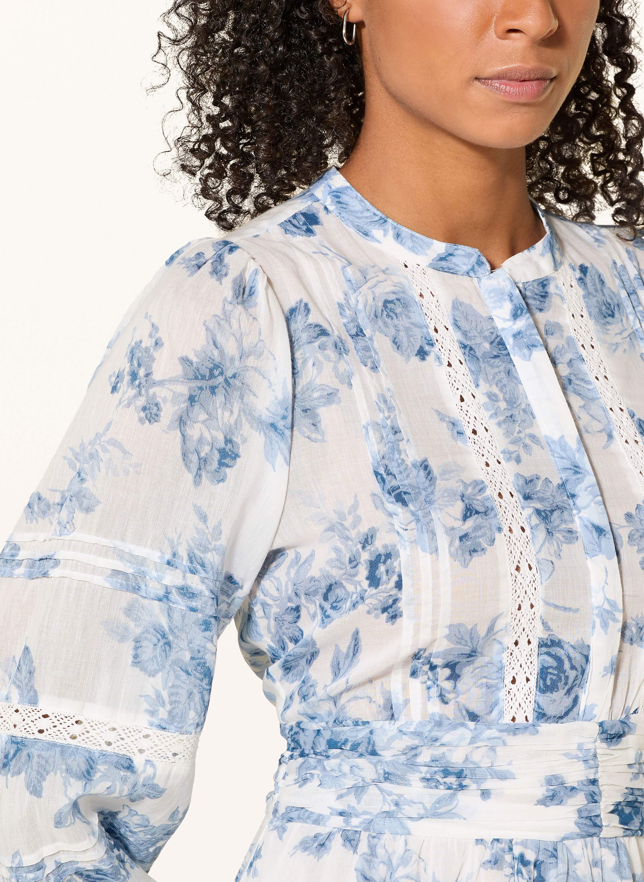 Thumbnail - Neo Noir Kleid Roberta Flower Flow Mit Lochspitze blau