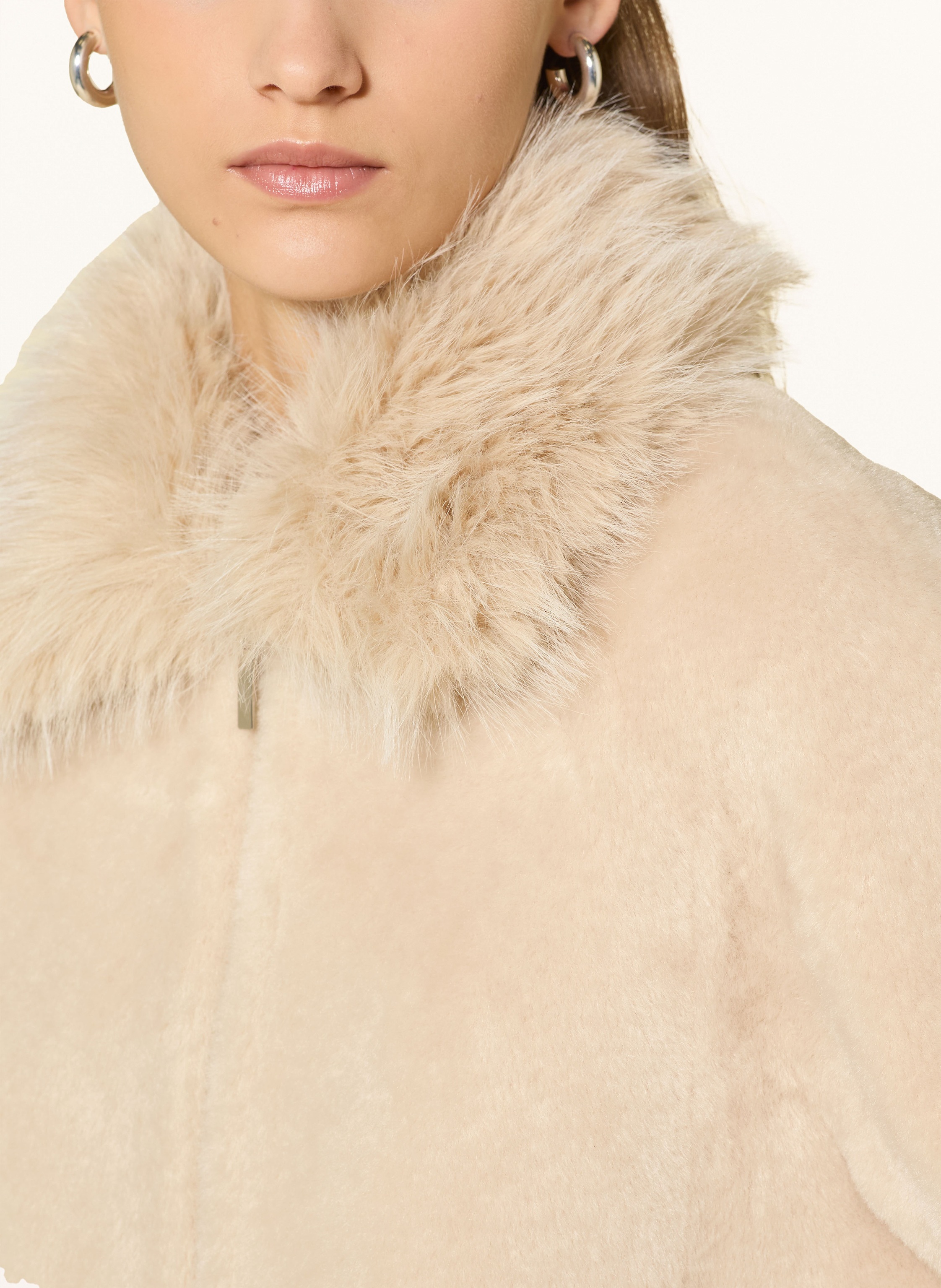 Thumbnail - Mrs & Hugs Kunstpelz-Jacke weiss