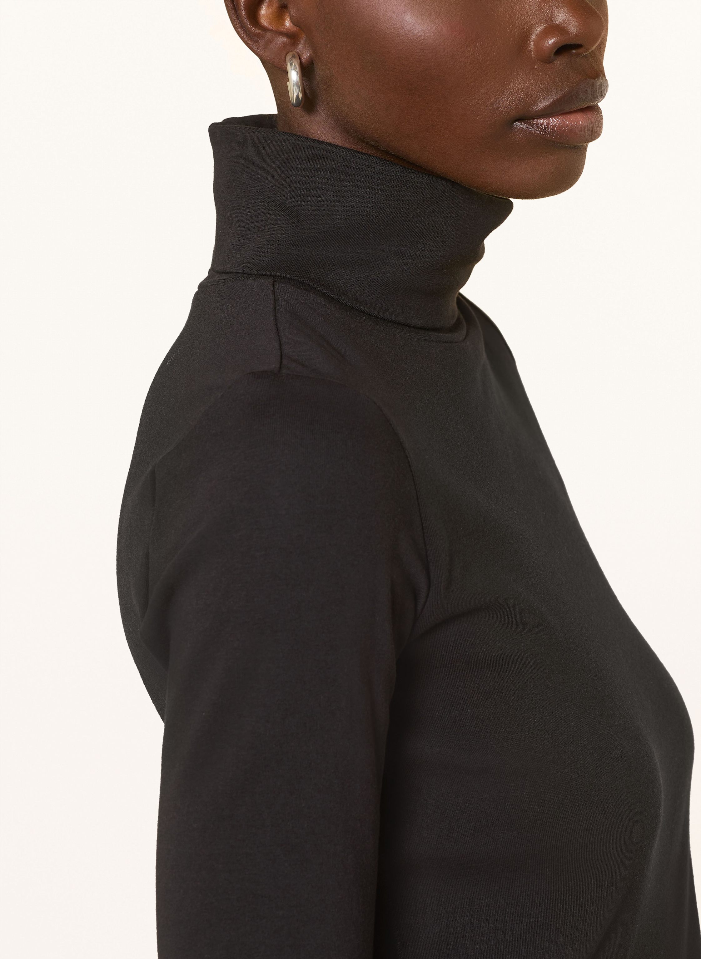 Thumbnail - Darling Harbour Rollkragenshirt schwarz