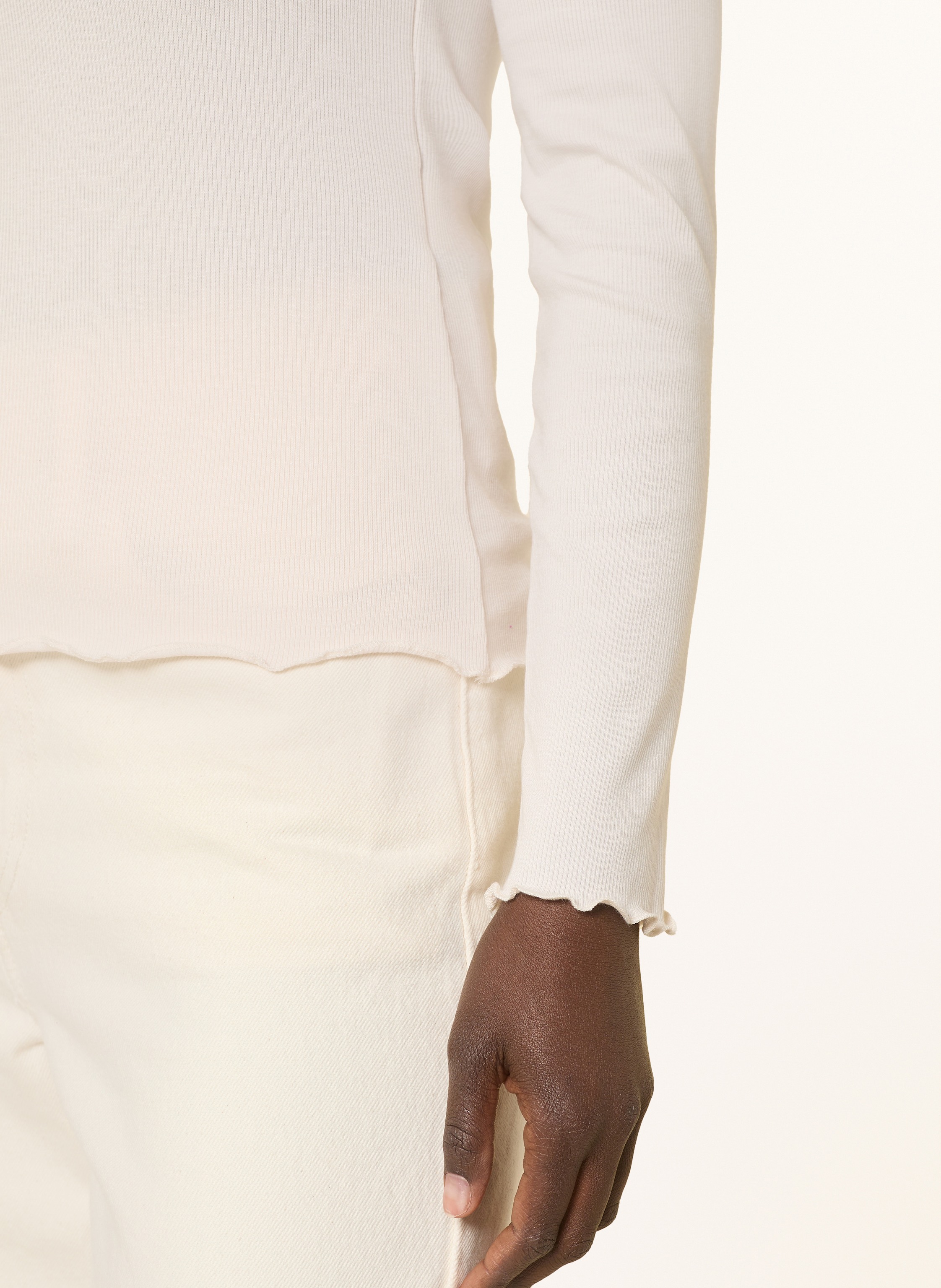 Thumbnail - Darling Harbour Longsleeve Mit Rüschen beige