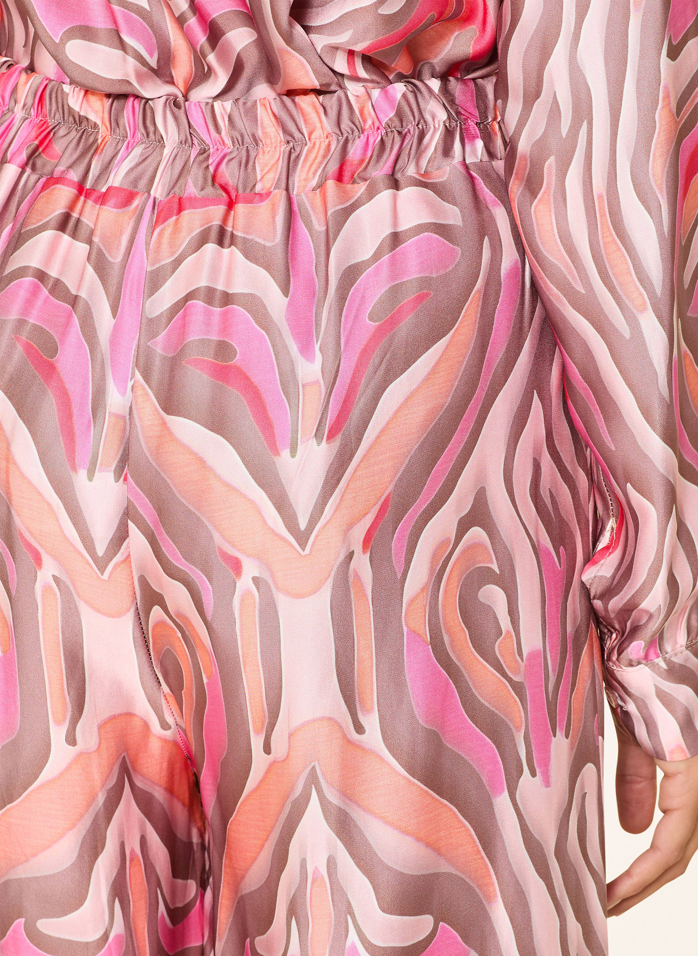 Thumbnail - Miss Goodlife Marlenehose Aus Satin rosa