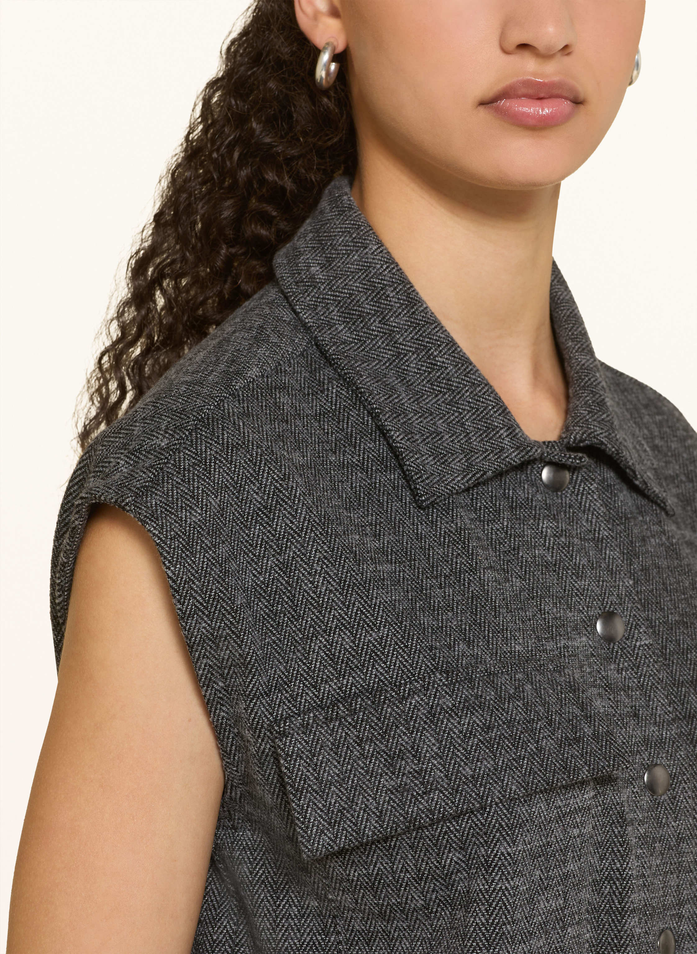 Thumbnail - Rich & Royal Weste silber