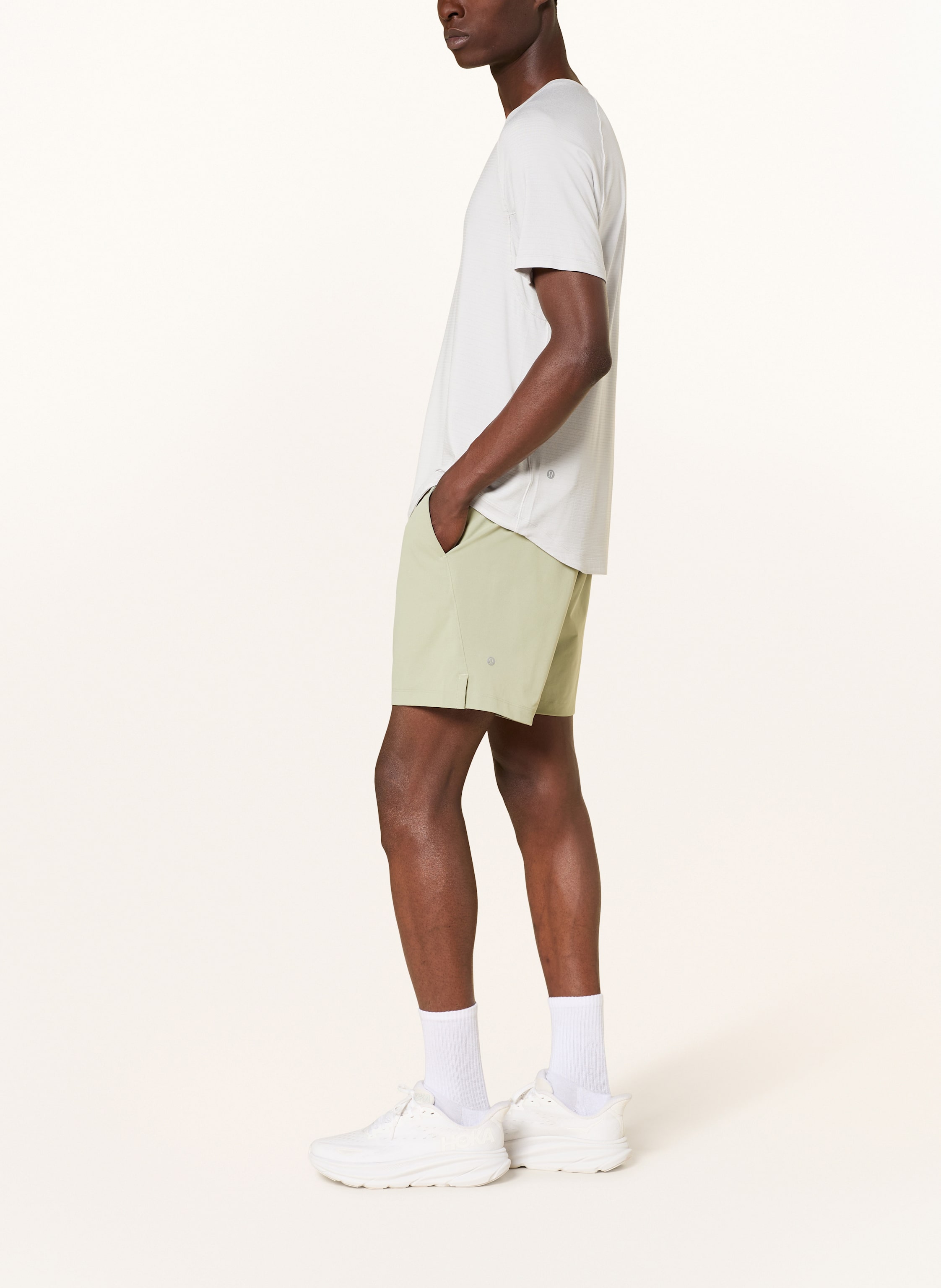 Thumbnail - Lululemon Trainingsshorts Zeroed In 7in gruen