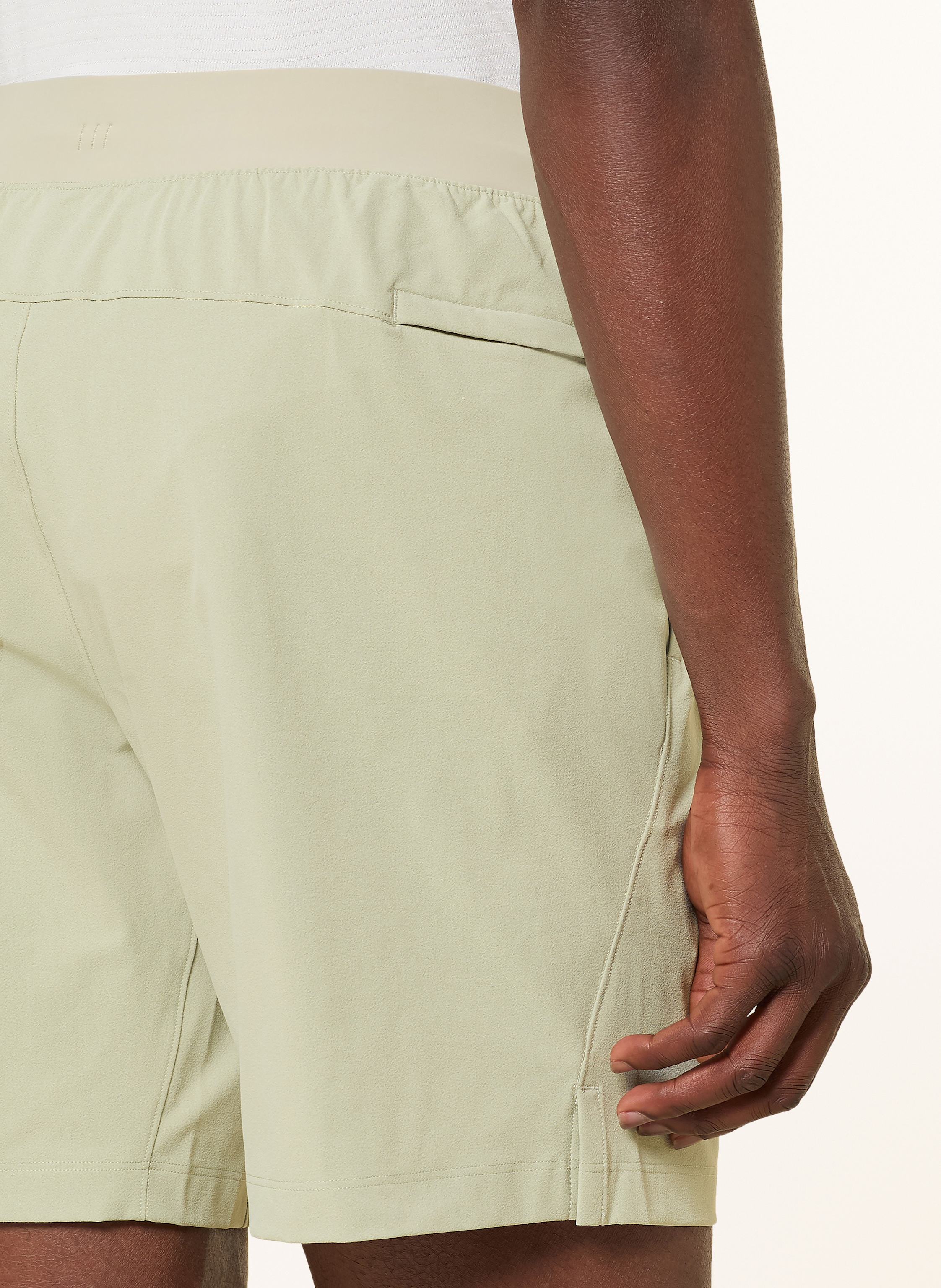 Thumbnail - Lululemon Trainingsshorts Zeroed In 7in gruen