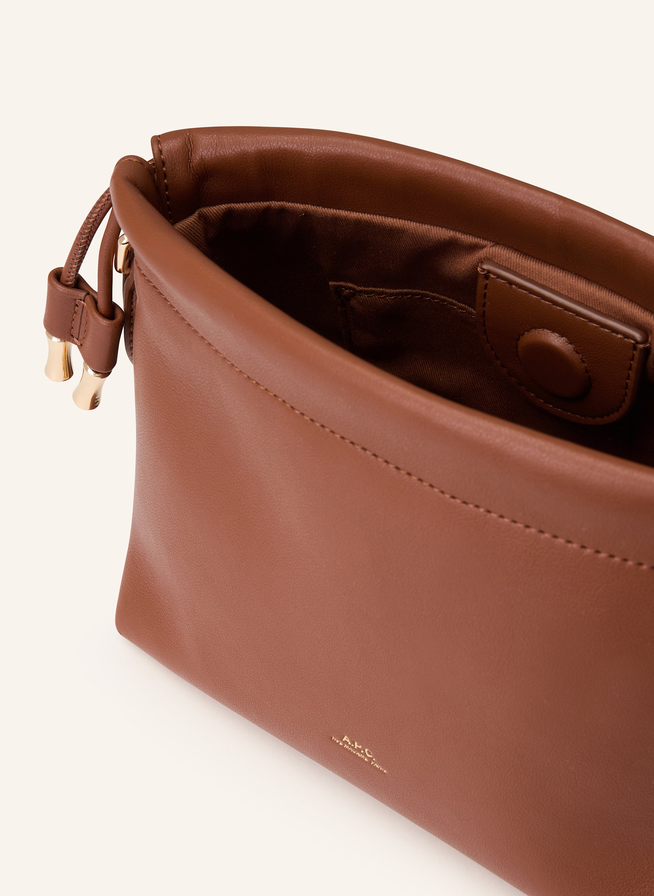 Thumbnail - A.P.C. Beuteltasche Ninon Mini braun