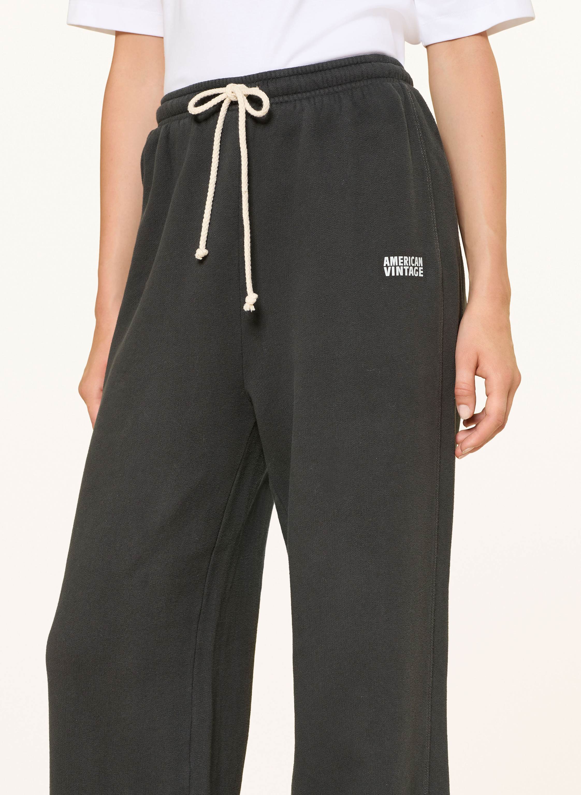 Thumbnail - American Vintage Sweatpants Izubird schwarz