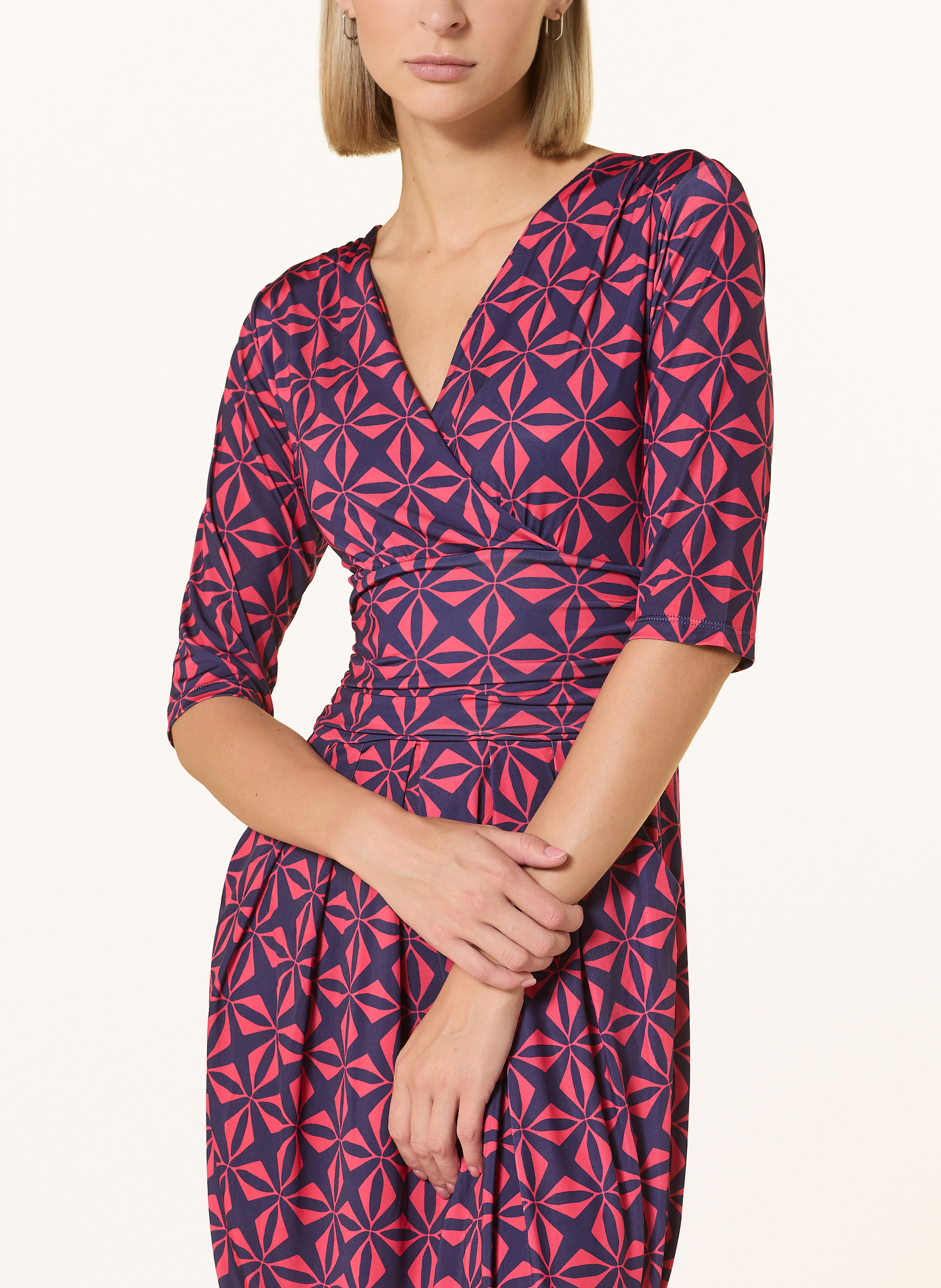 Thumbnail - Marivie Jerseykleid I Need More Money! rot