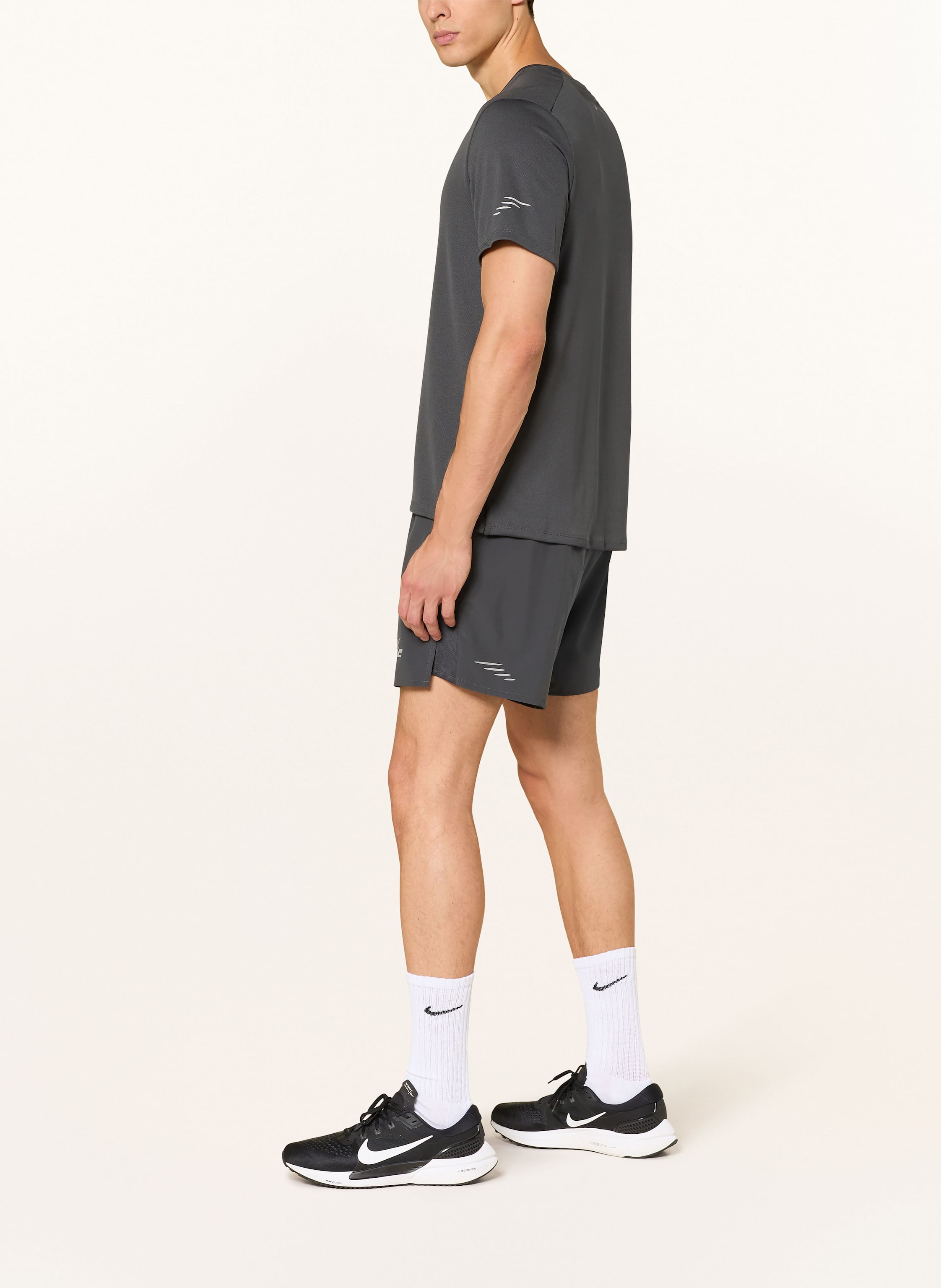 Thumbnail - Nike Laufshorts Challenger Flash grau