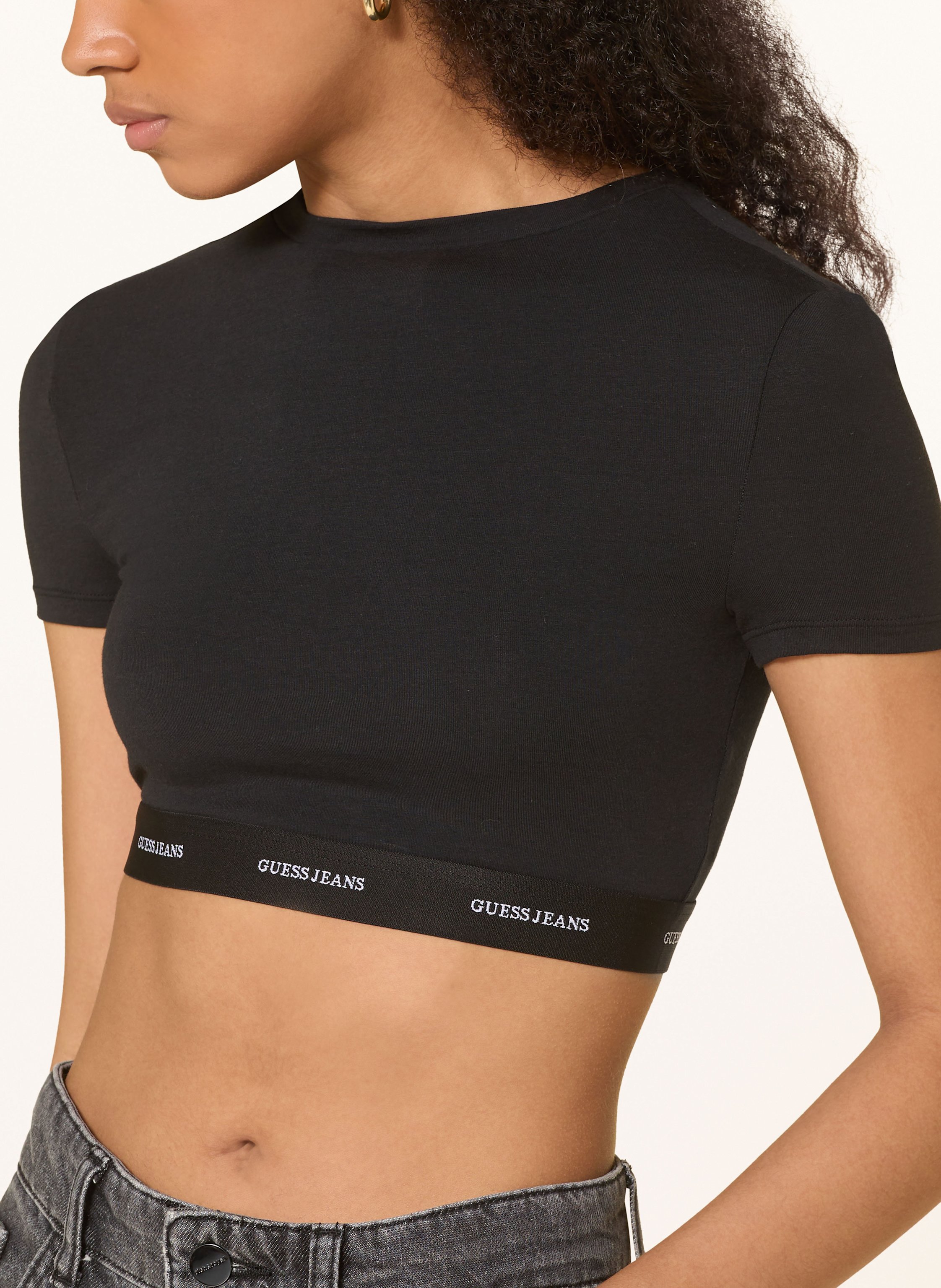 Thumbnail - Guess Jeans Cropped-Shirt schwarz