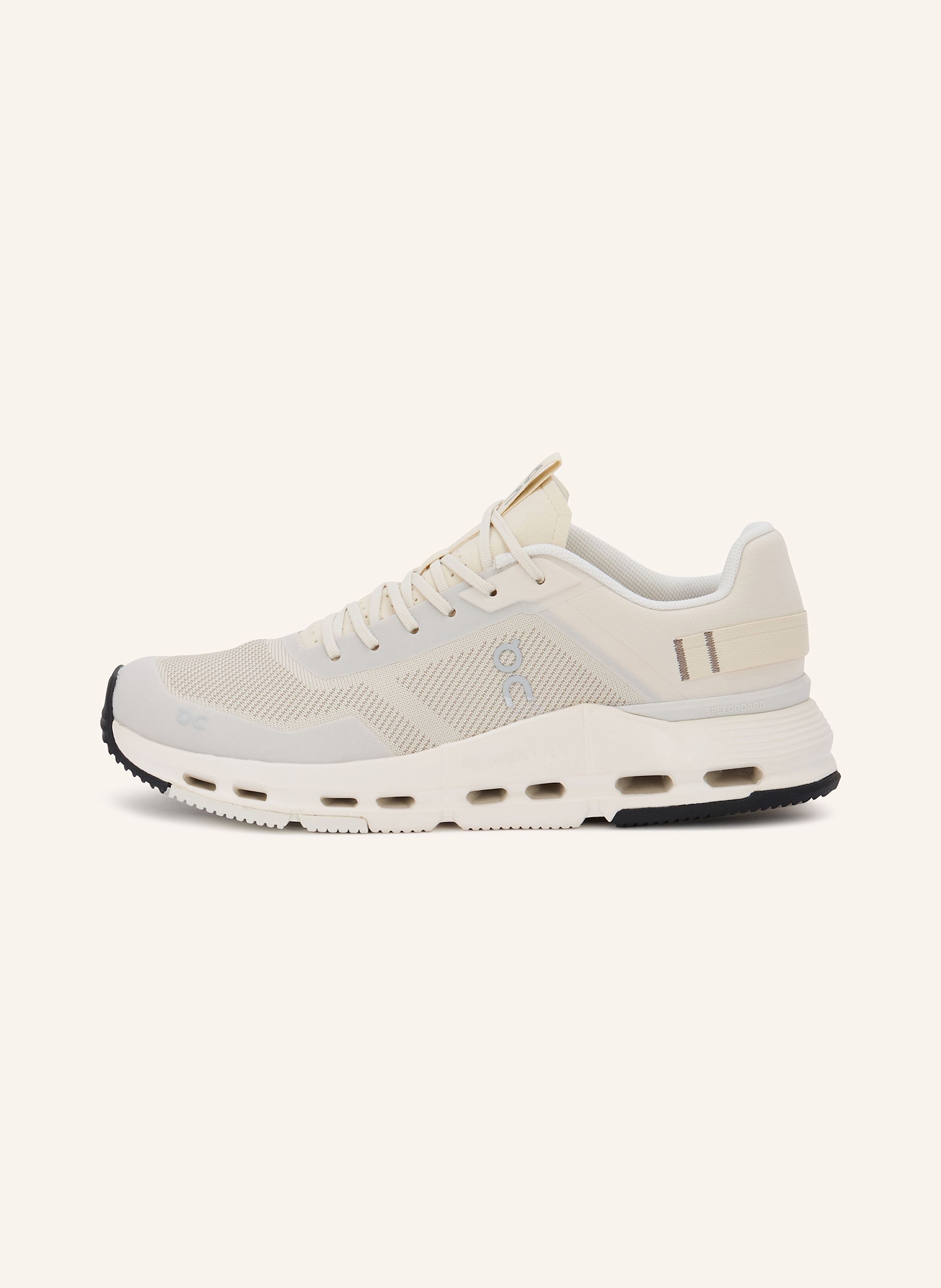 Thumbnail - On Sneaker Cloudnova Form 2 beige