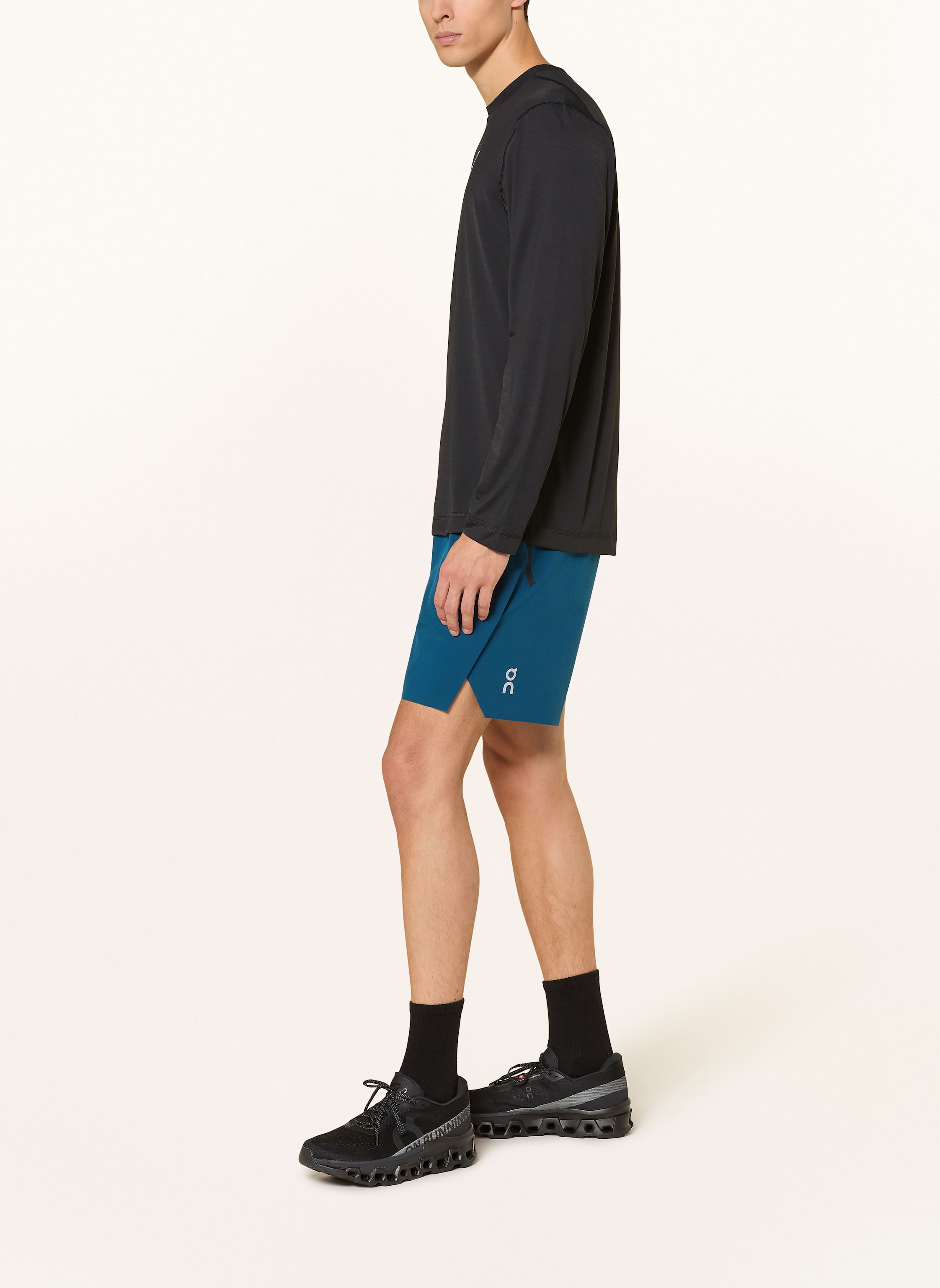 Thumbnail - On 2-In-1-Trainingsshorts Train blau