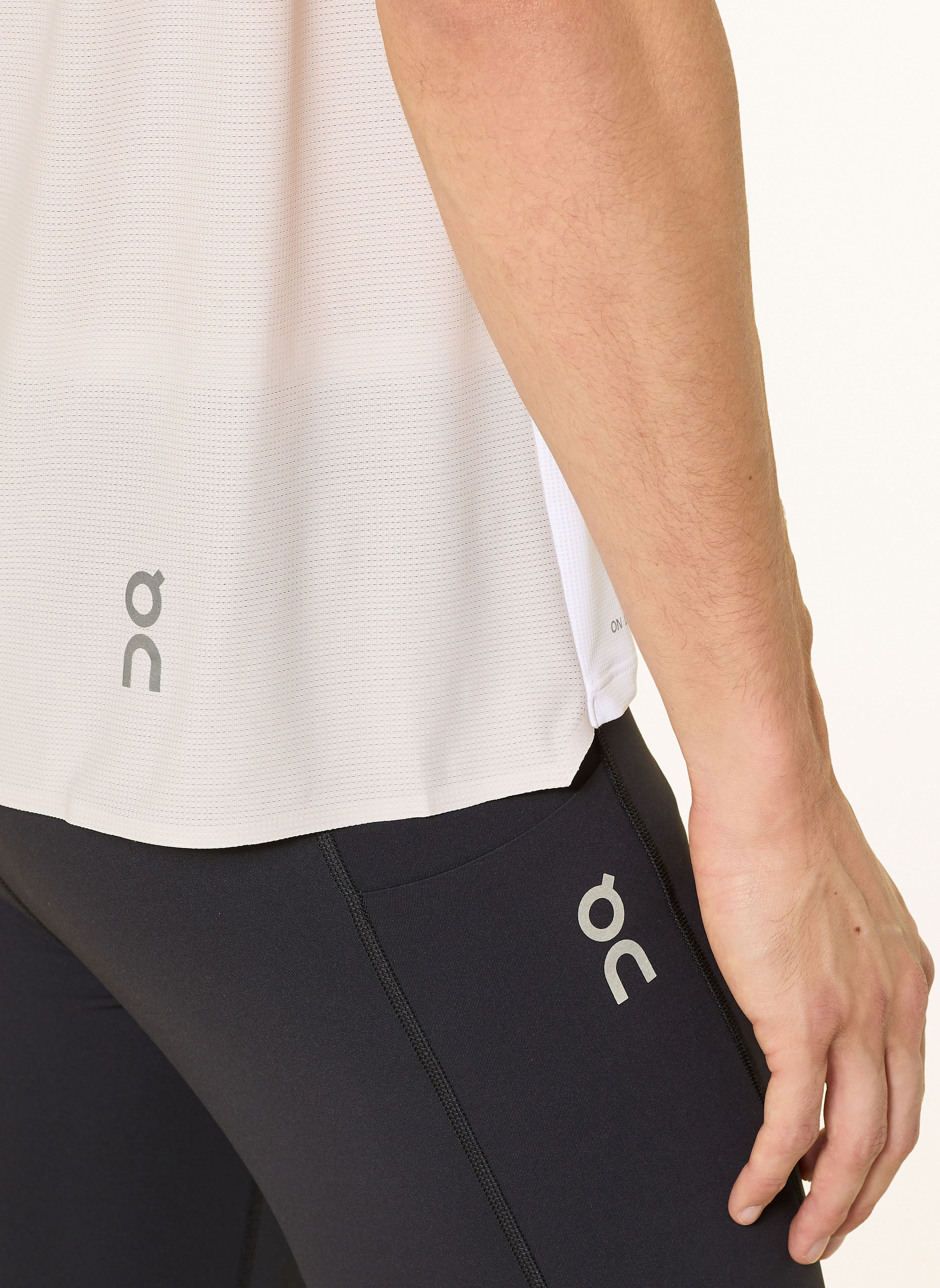 Thumbnail - On Lauftop Performance Tank weiss