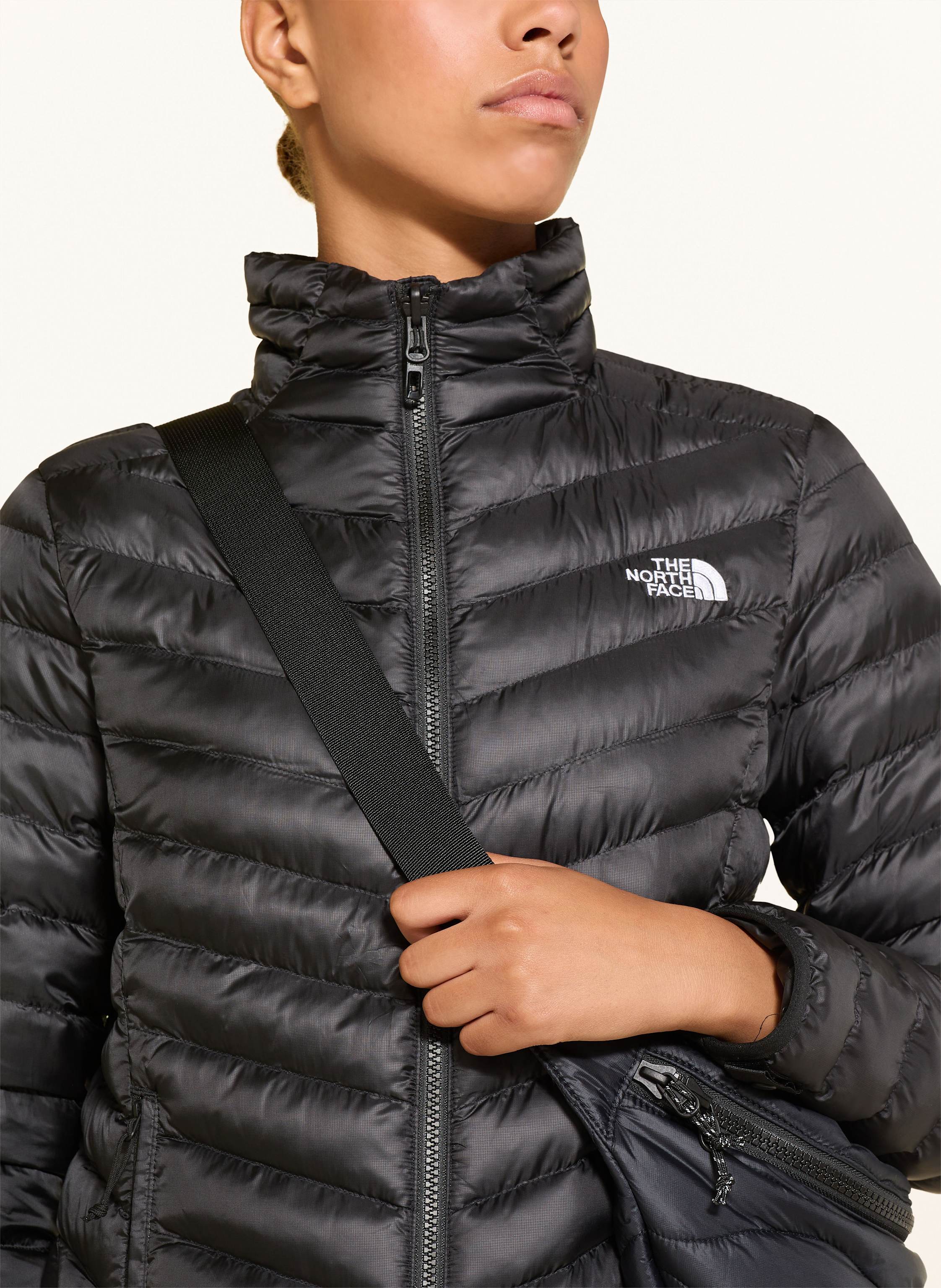 Thumbnail - The North Face Steppjacke Huila schwarz