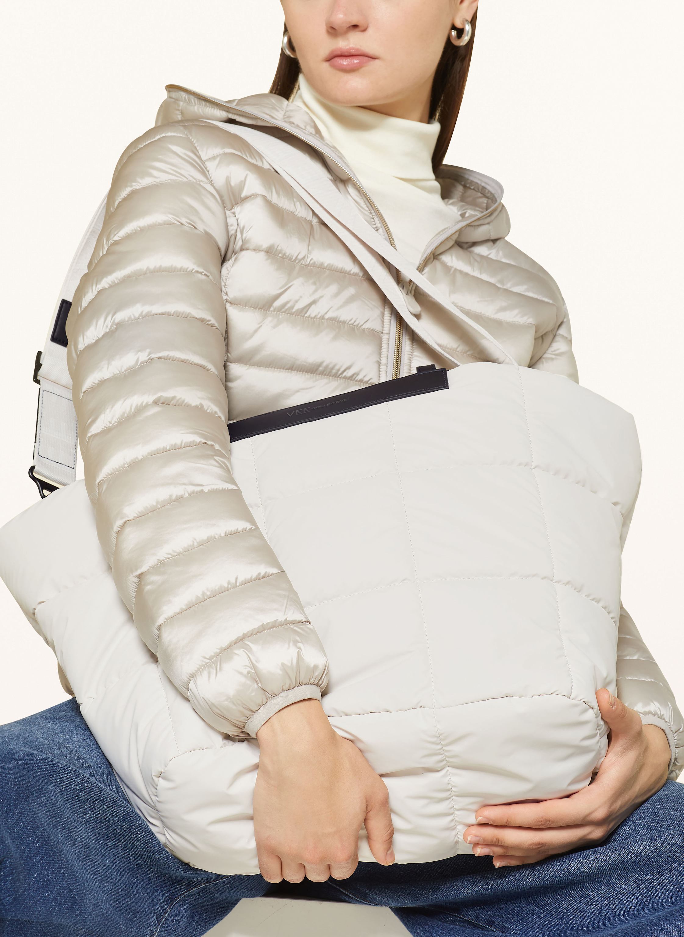 Thumbnail - Vee Collective Shopper Porter Basque Mit Pouch weiss