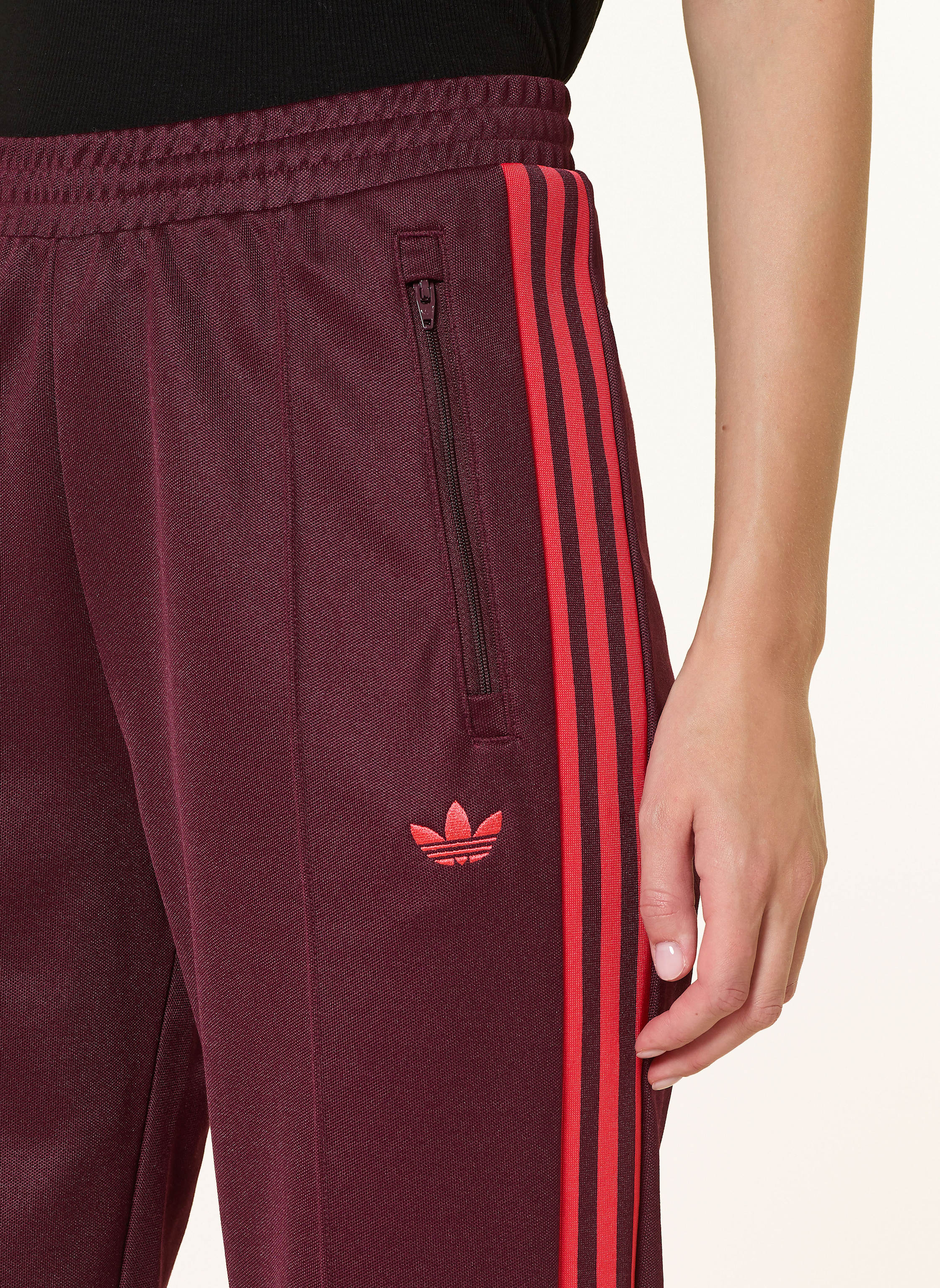 Thumbnail - Adidas Originals Track Pants Graphic Crest braun