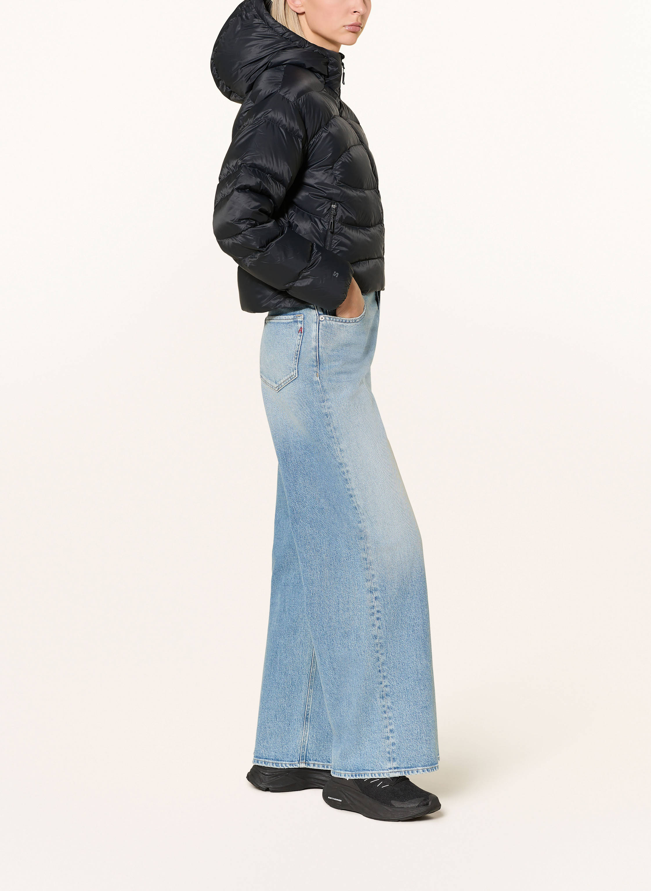 Thumbnail - Salomon Daunenjacke Outline Novelty schwarz