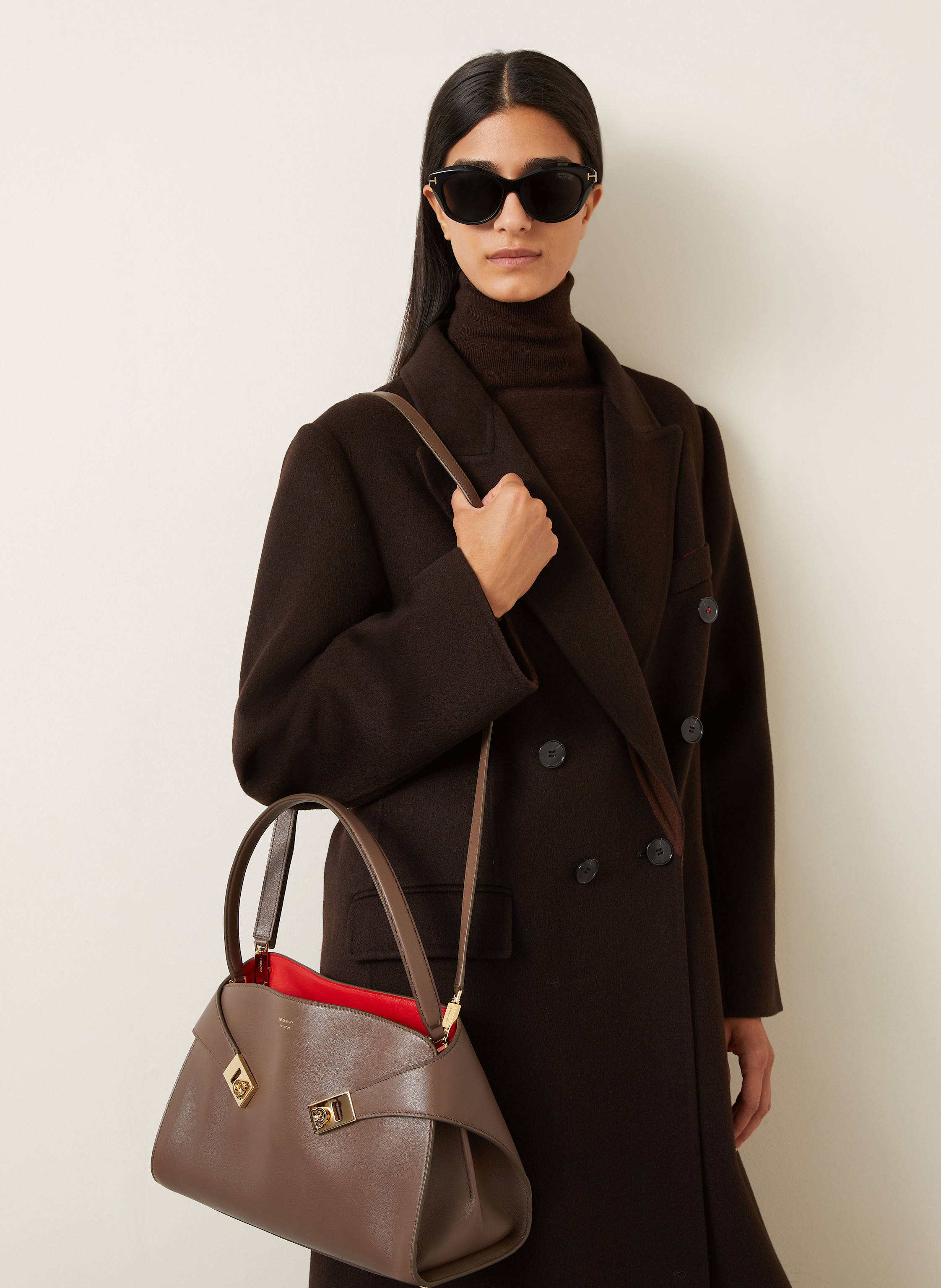 Thumbnail - Ferragamo Handtasche Hug braun