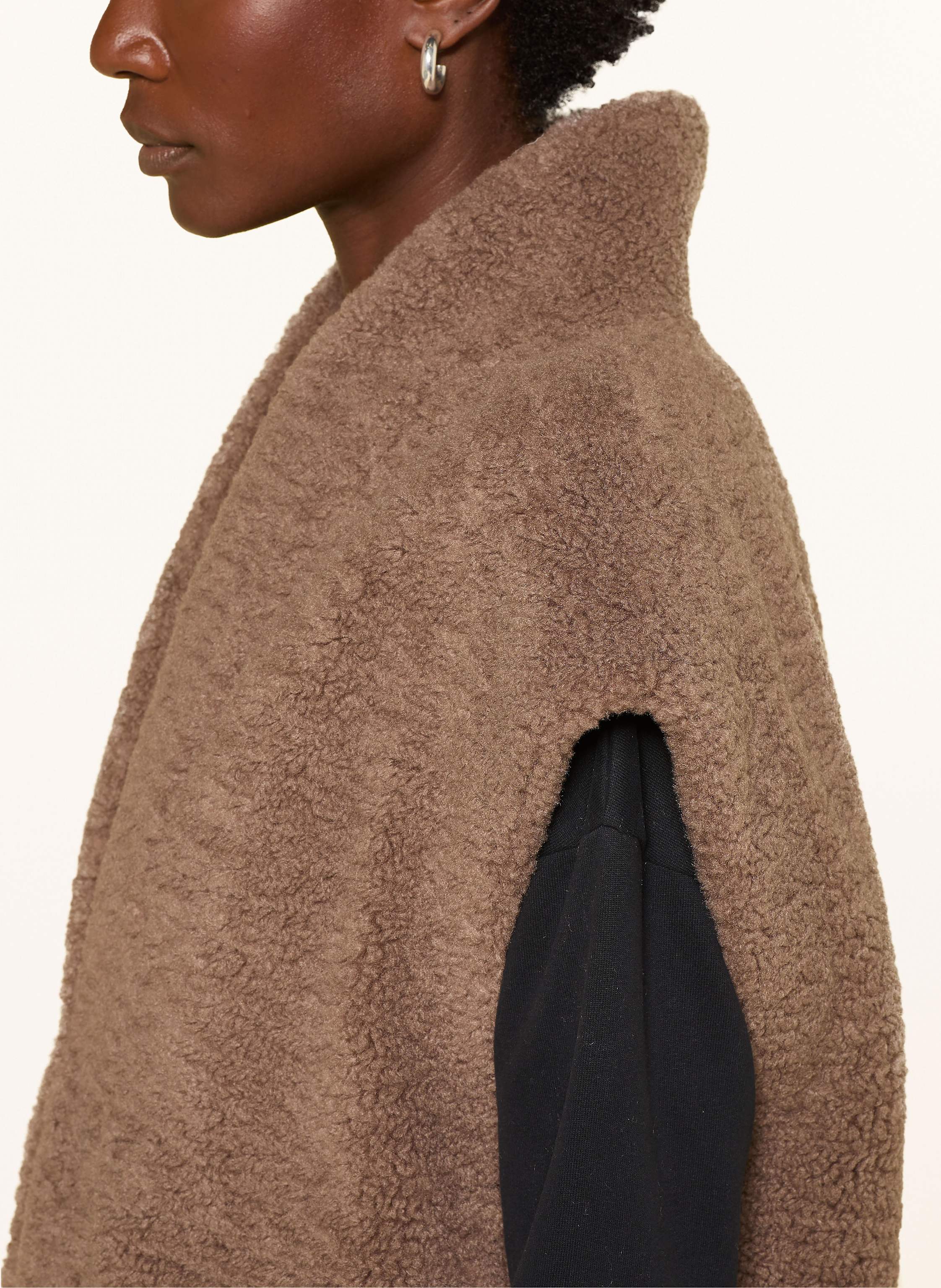 Thumbnail - Mrs & Hugs Teddyfell-Weste braun