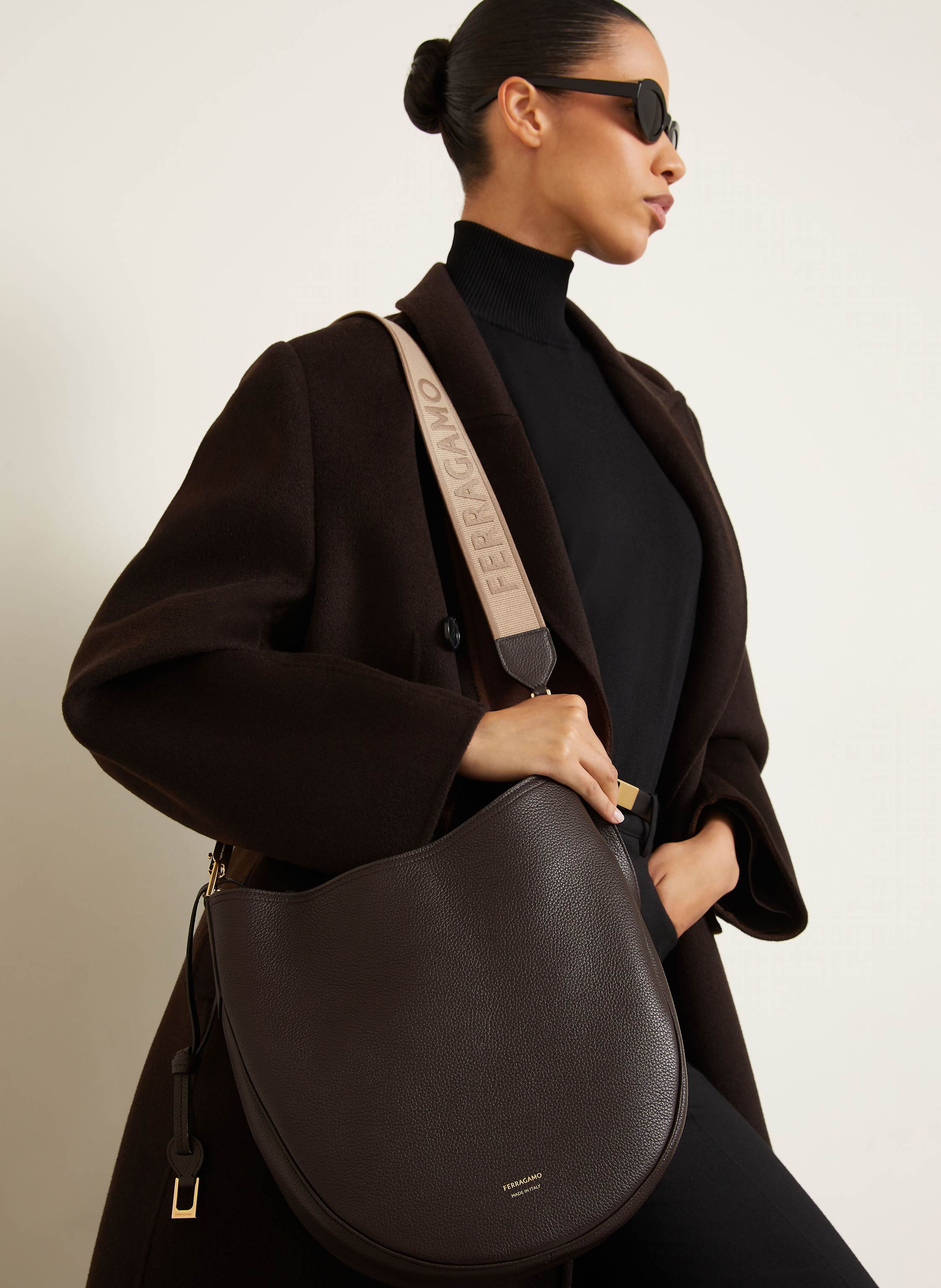 Thumbnail - Ferragamo Hobo-Bag Smile Medium braun