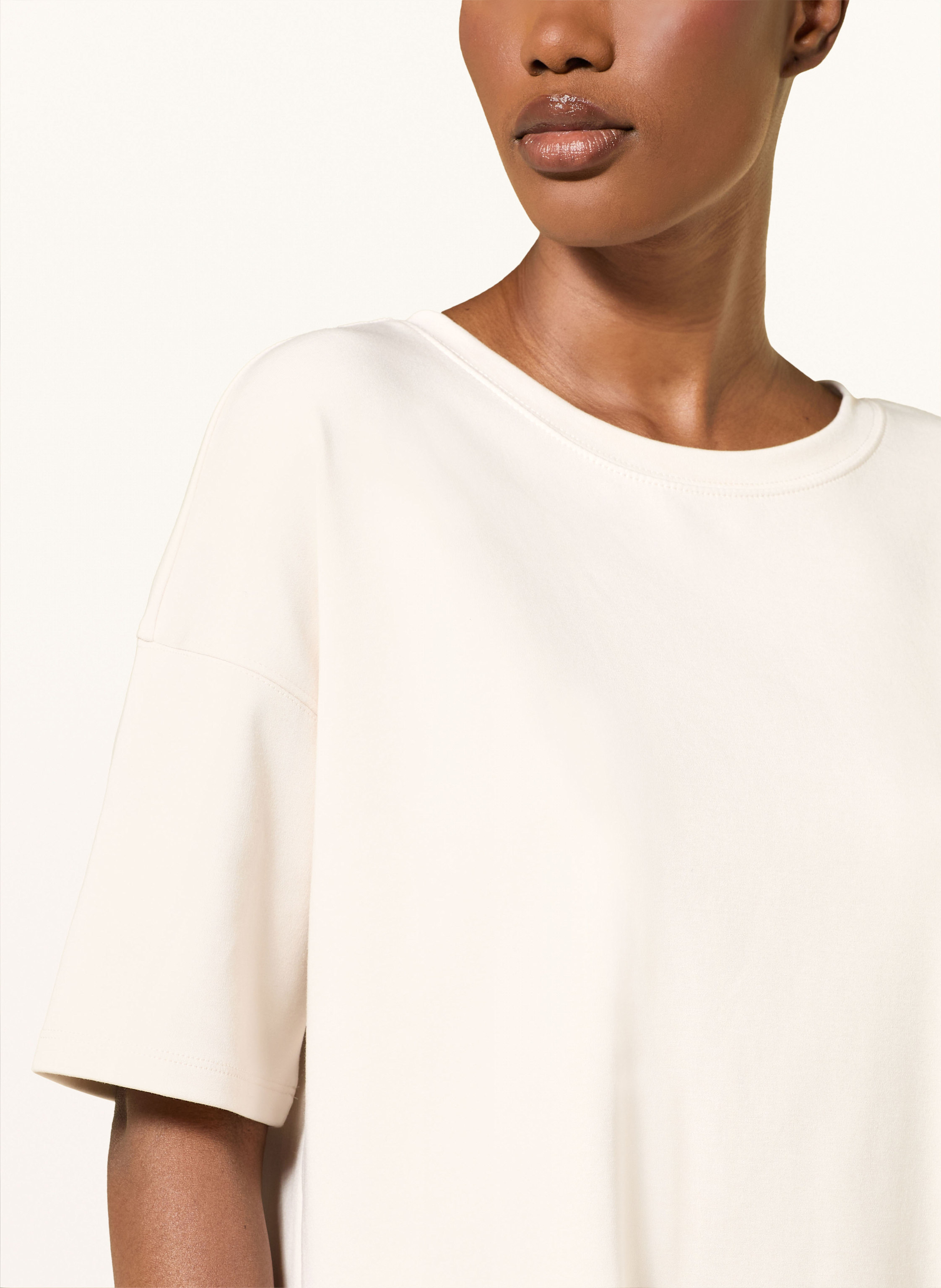 Thumbnail - Juvia T-Shirt Eliane beige