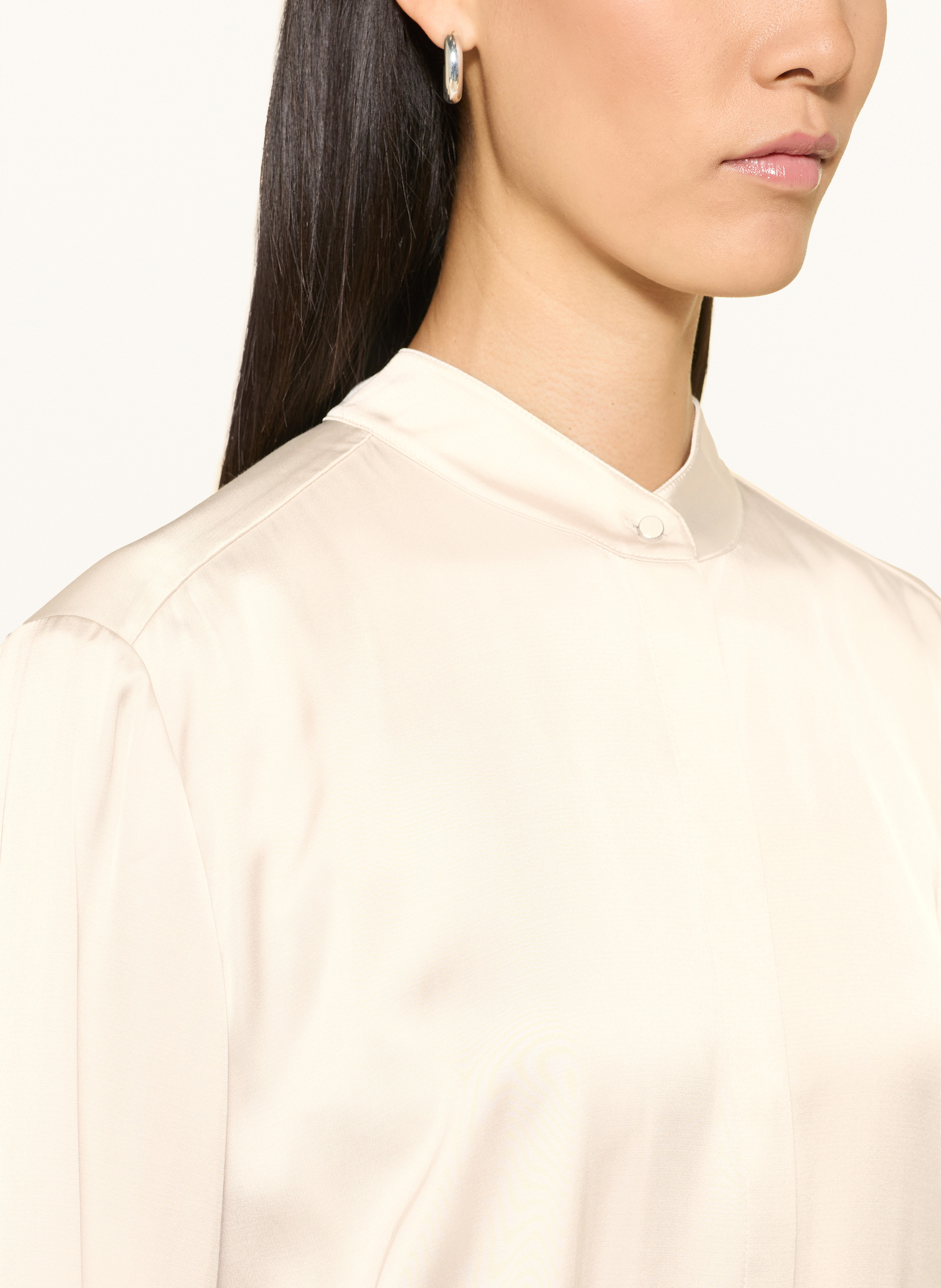 Thumbnail - Marc Cain Satinbluse Mit Abnehmbarer Schluppe beige