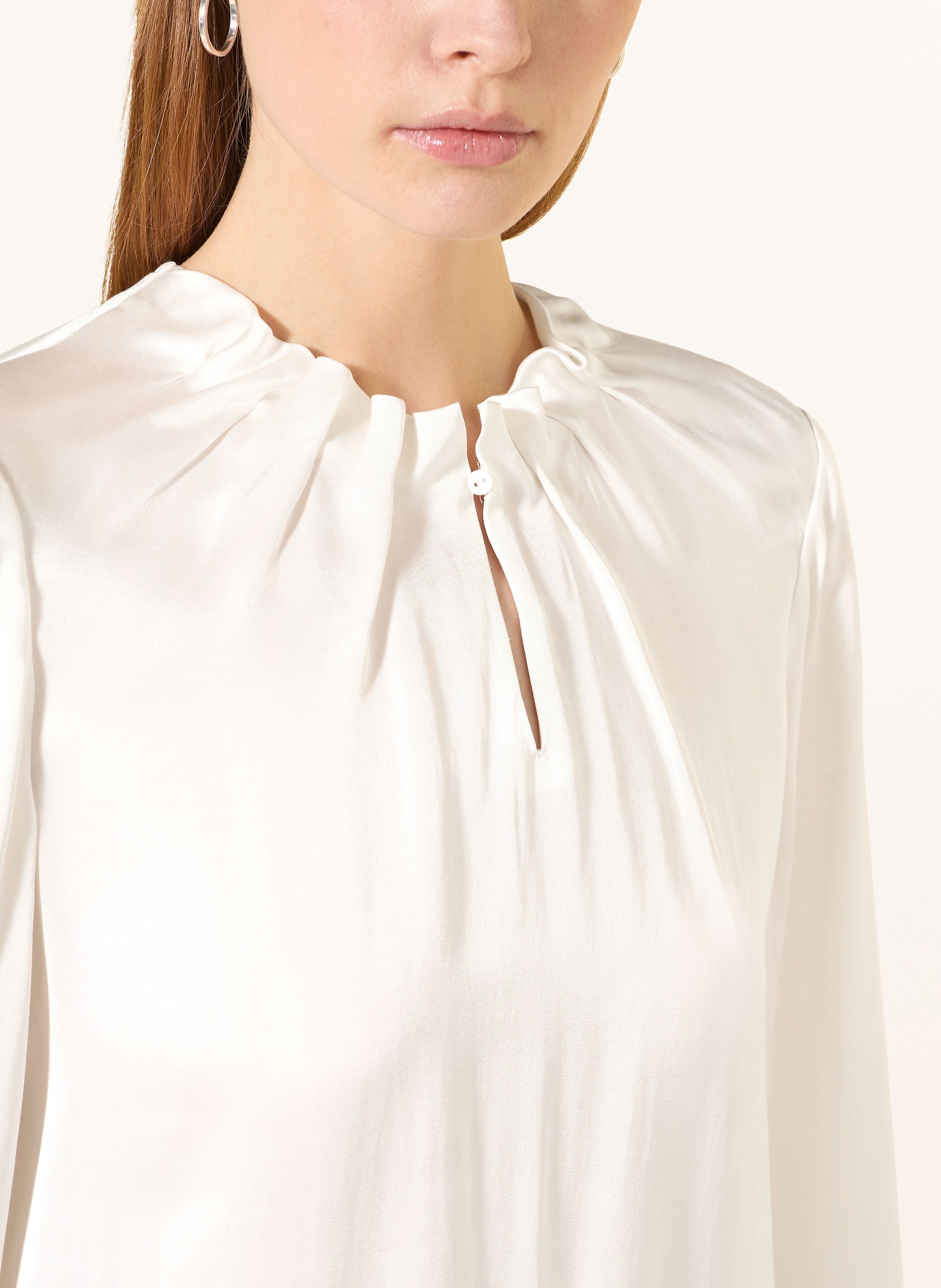 Thumbnail - Comma Blusenshirt Sonja Aus Satin Mit Rüschen weiss