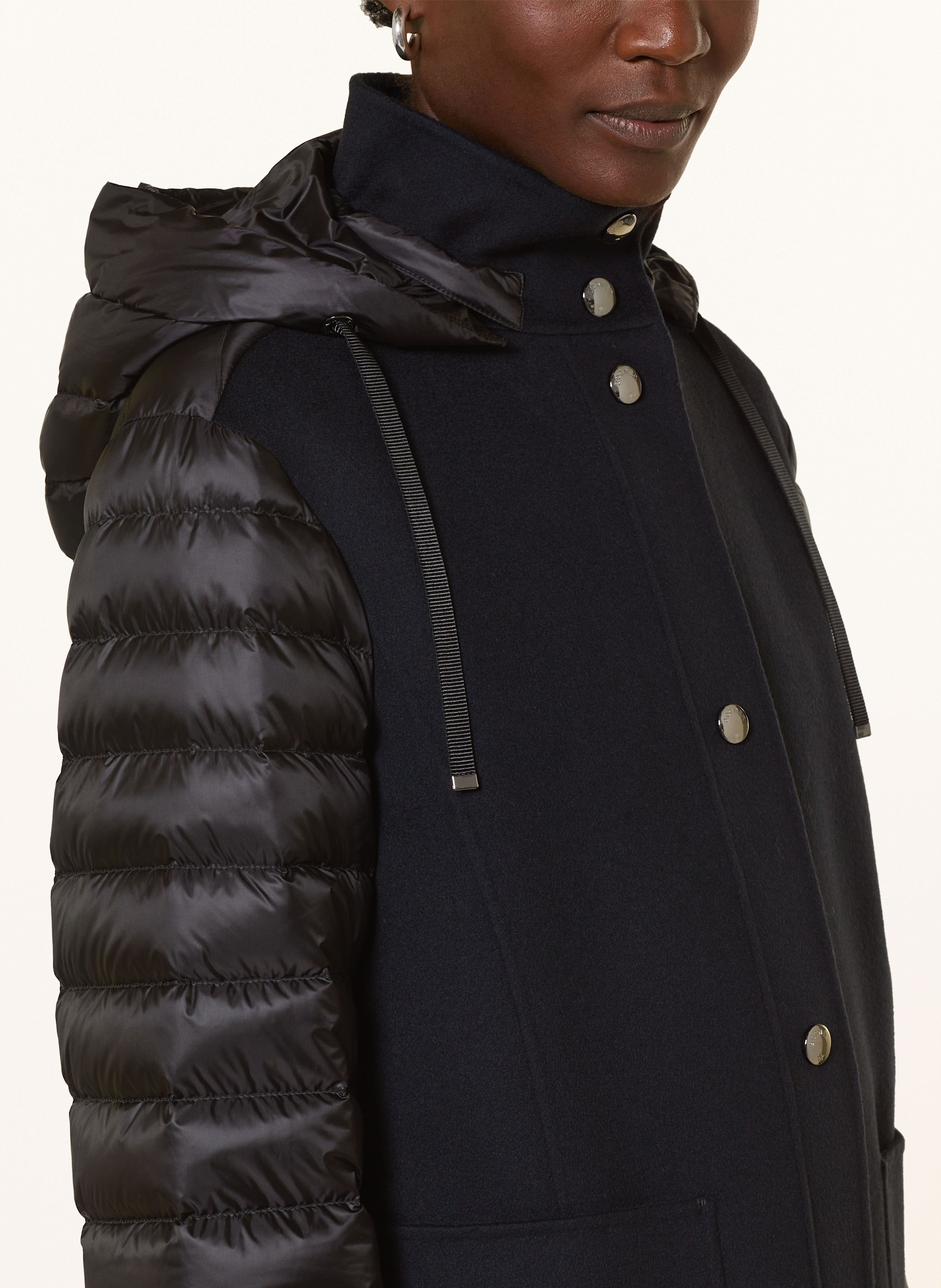 Thumbnail - Bogner Daunenmantel Isy-d5 Im Materialmix schwarz