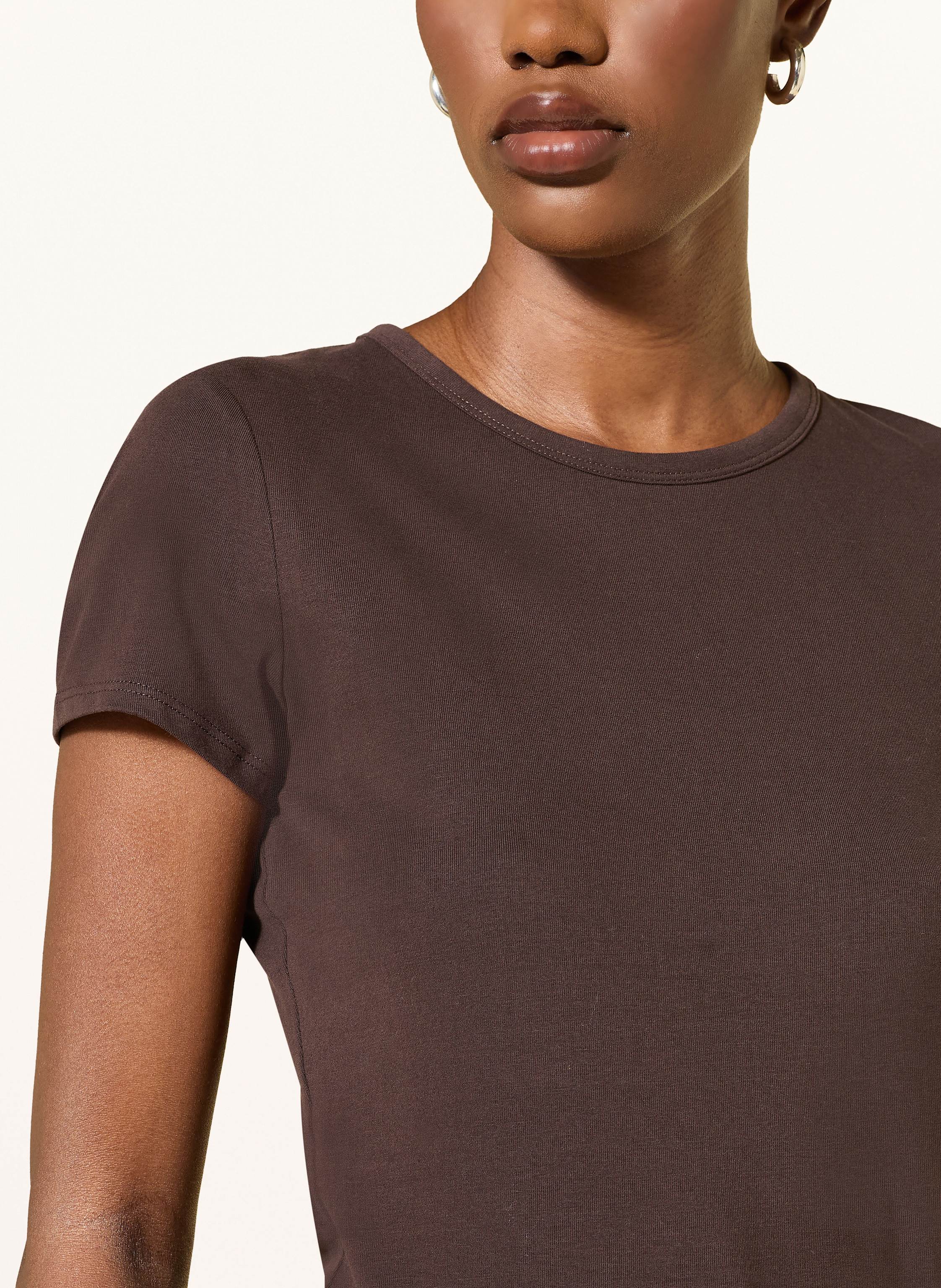 Thumbnail - Reiss T-Shirt Jolie braun