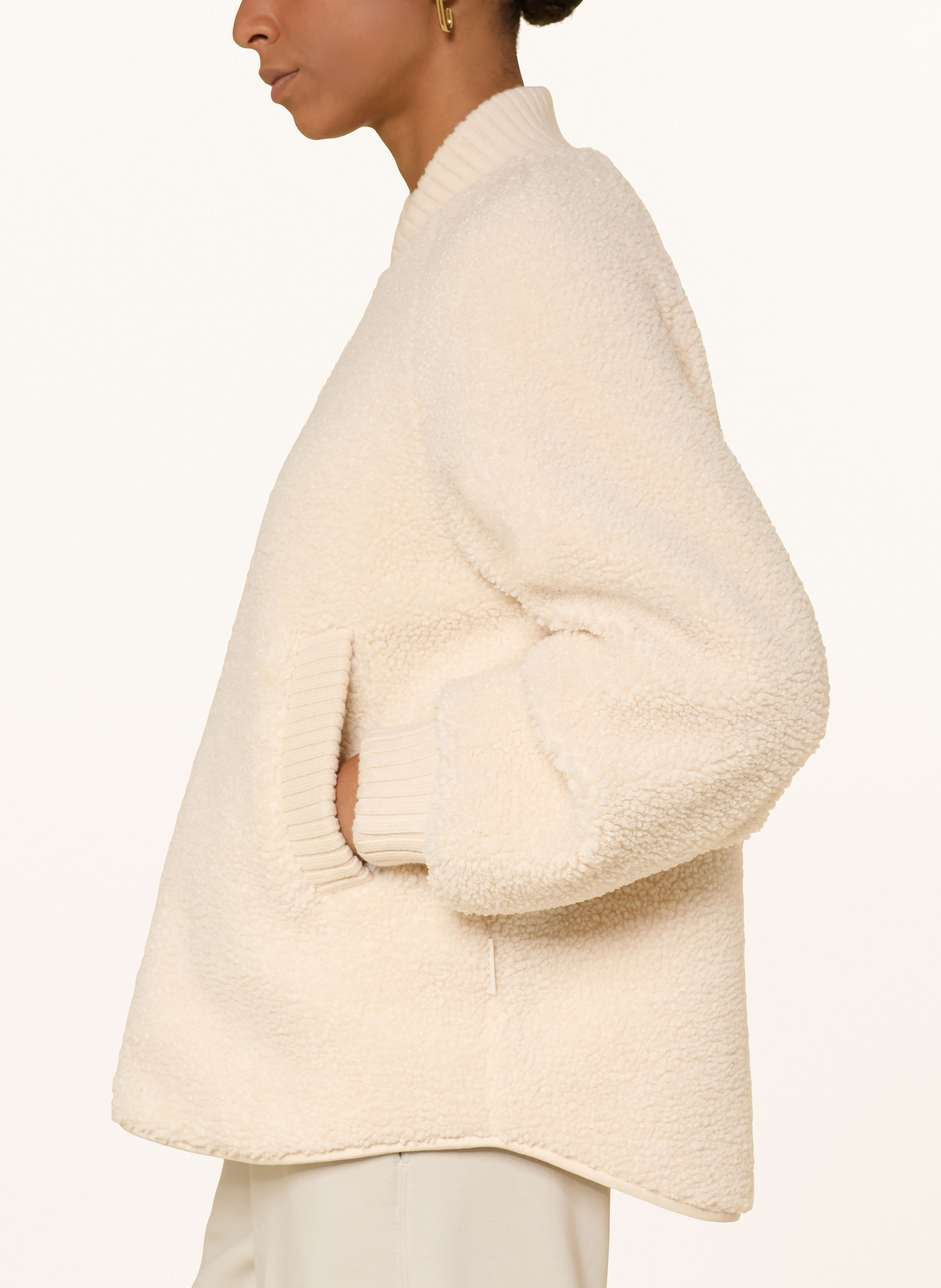 Thumbnail - Varley Teddyfell-Jacke Serina Zum Wenden beige