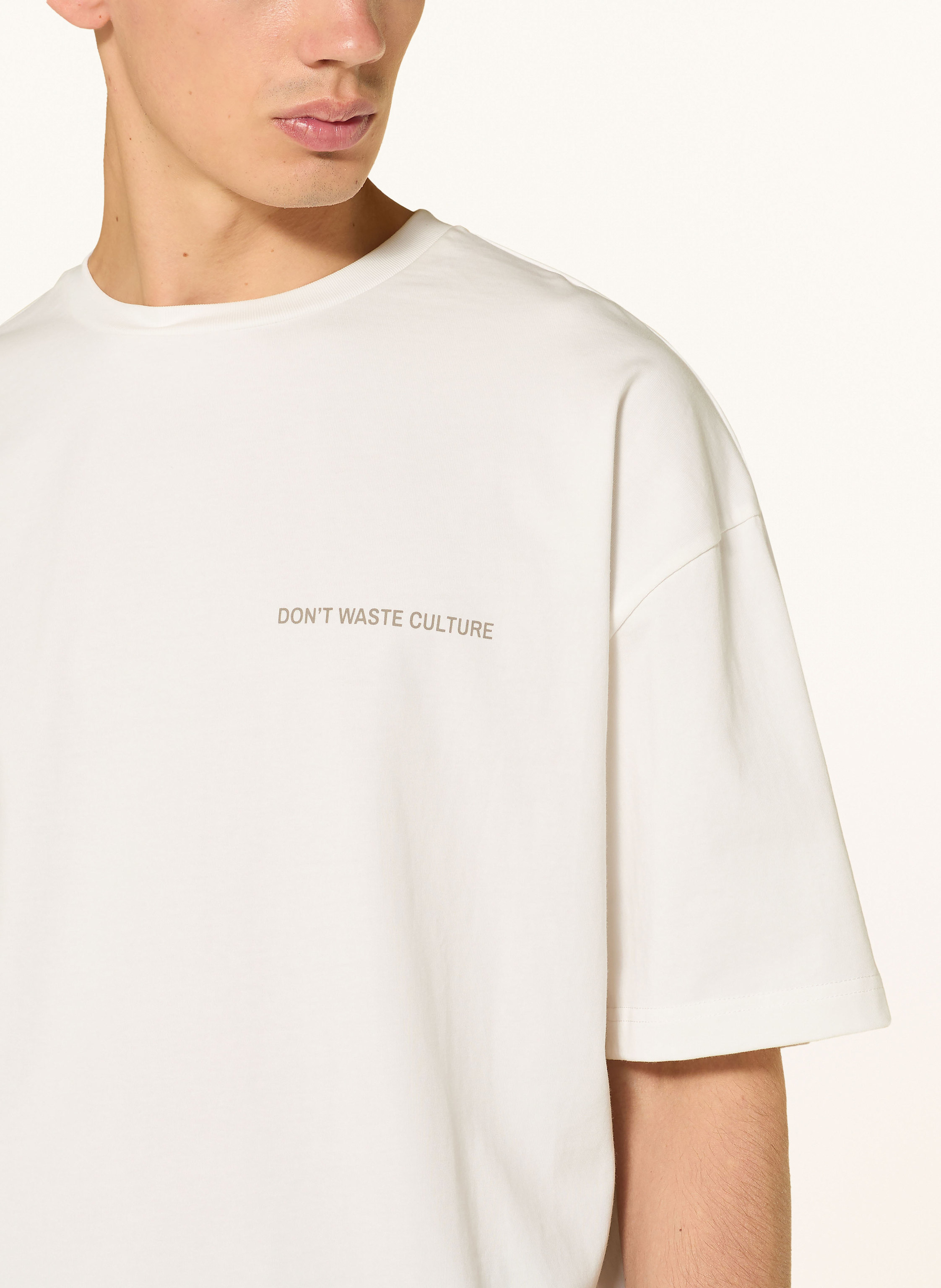 Thumbnail - Don't Waste Culture T-Shirt Javari weiss