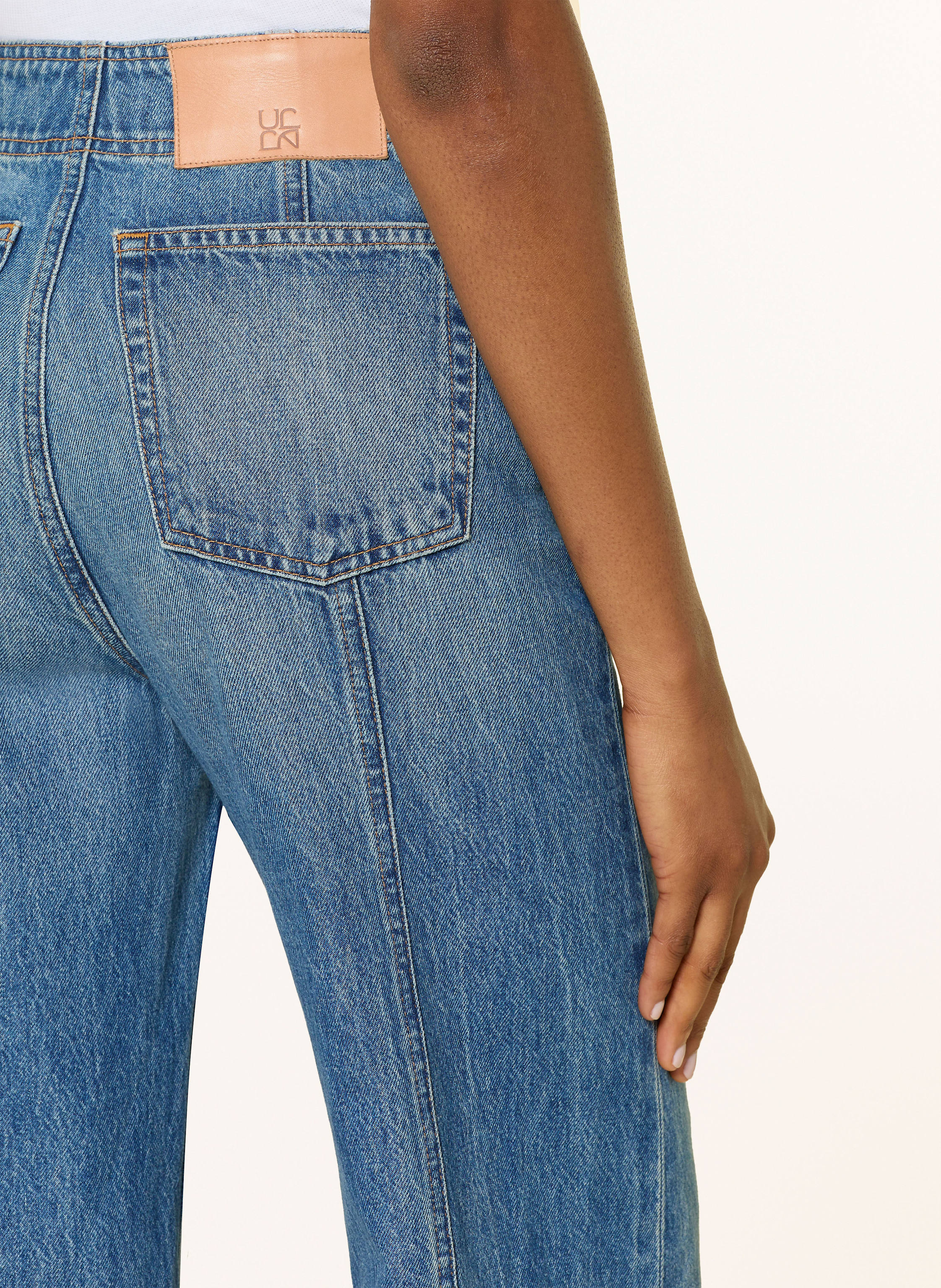 Thumbnail - Ulla Johnson Flared Jeans The Delphine blau