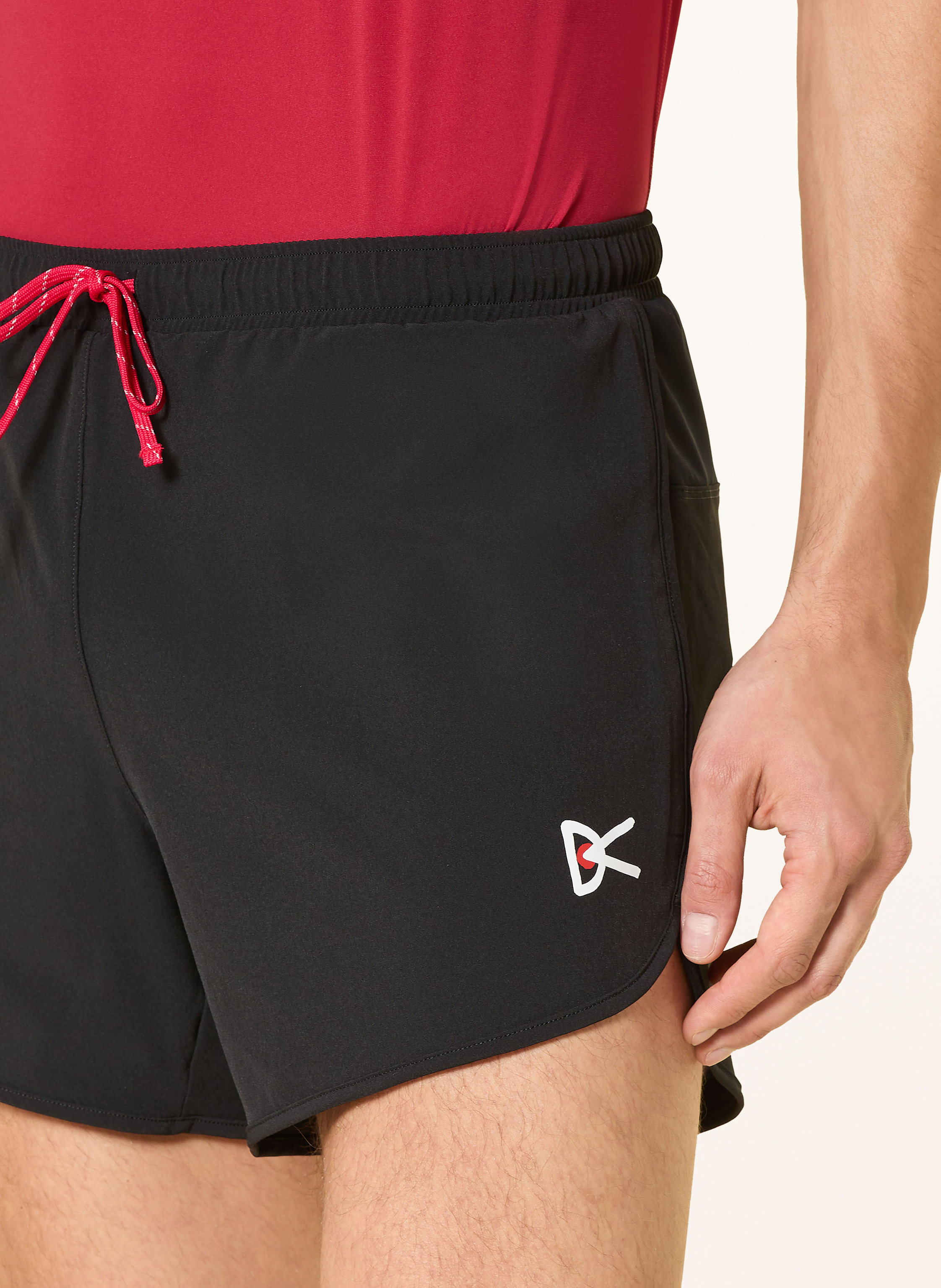 Thumbnail - District Vision 2-In-1-Laufshorts Training 5“ schwarz