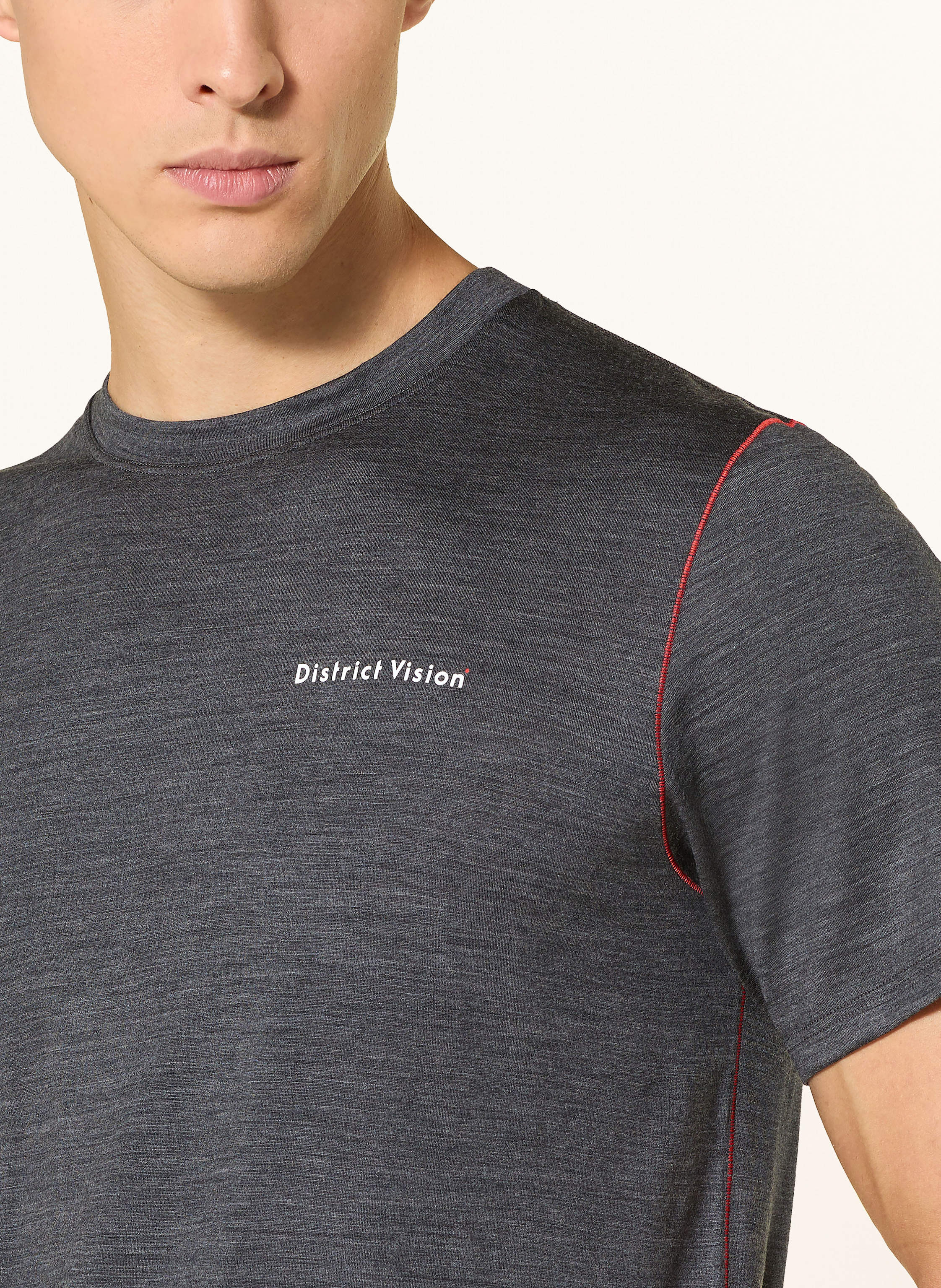 Thumbnail - District Vision Laufshirt Merino grau