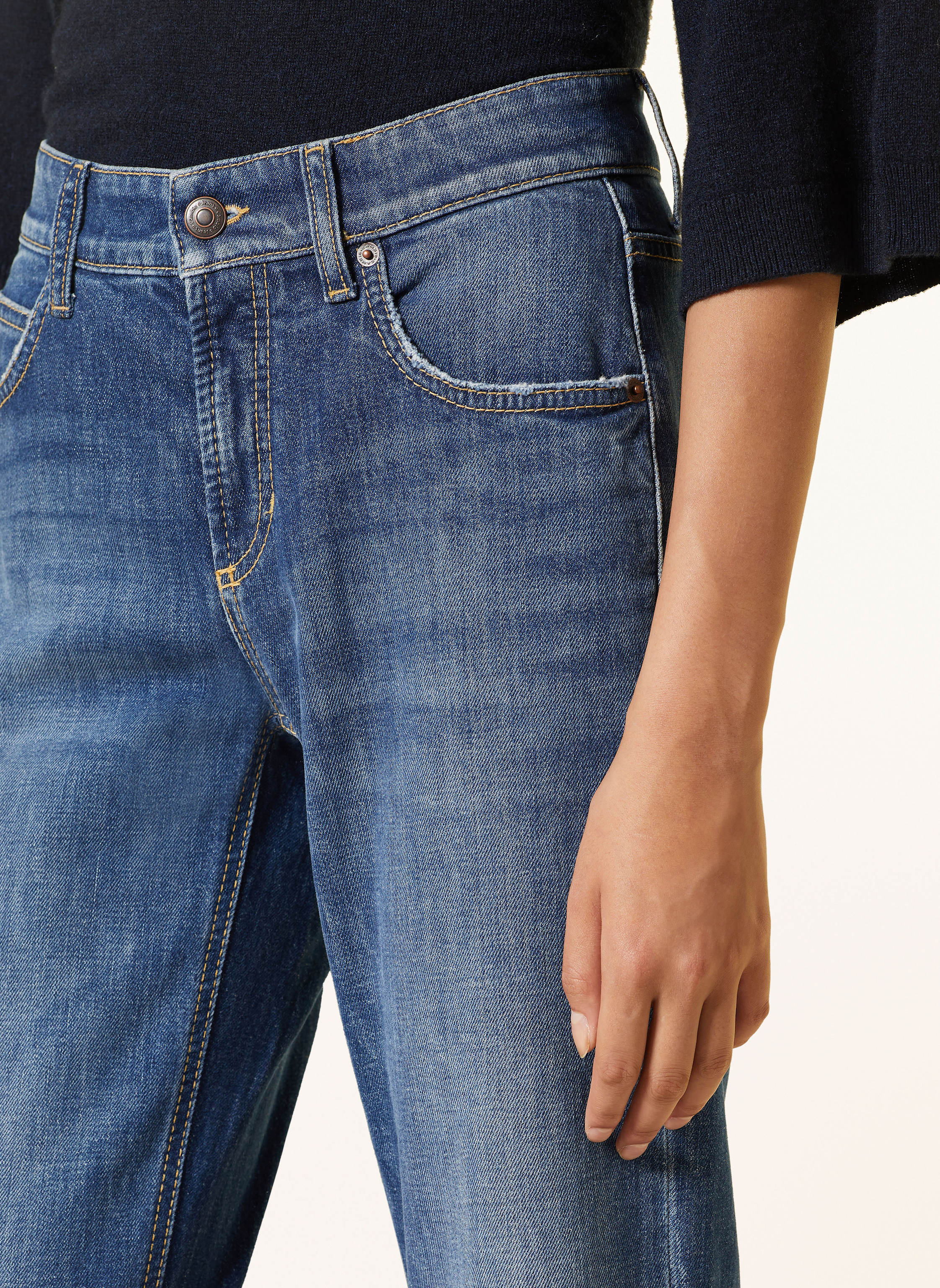 Thumbnail - Cambio Flared Jeans Fabienne blau