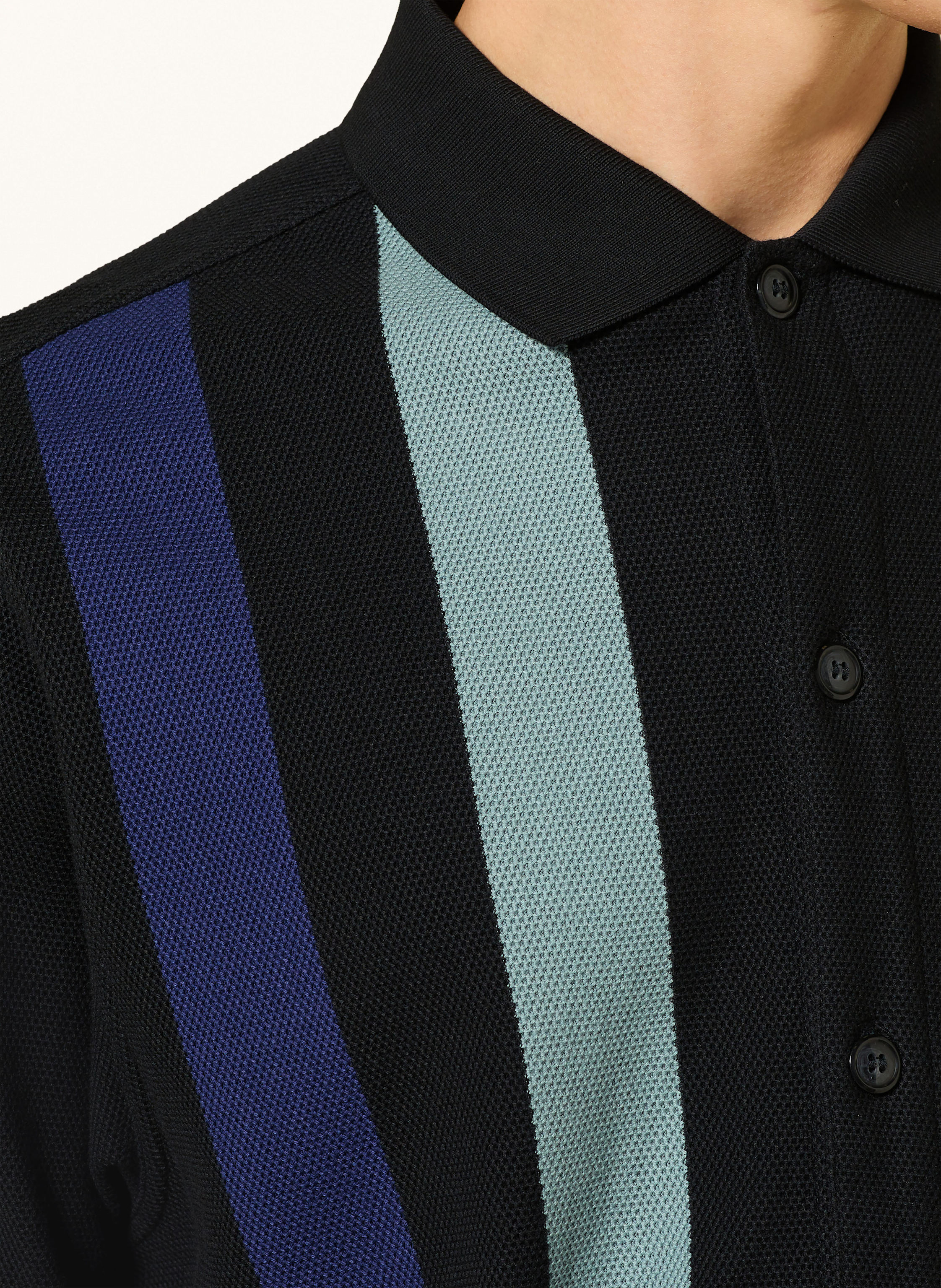 Thumbnail - Fred Perry Kurzarm-Hemd Relaxed Fit schwarz