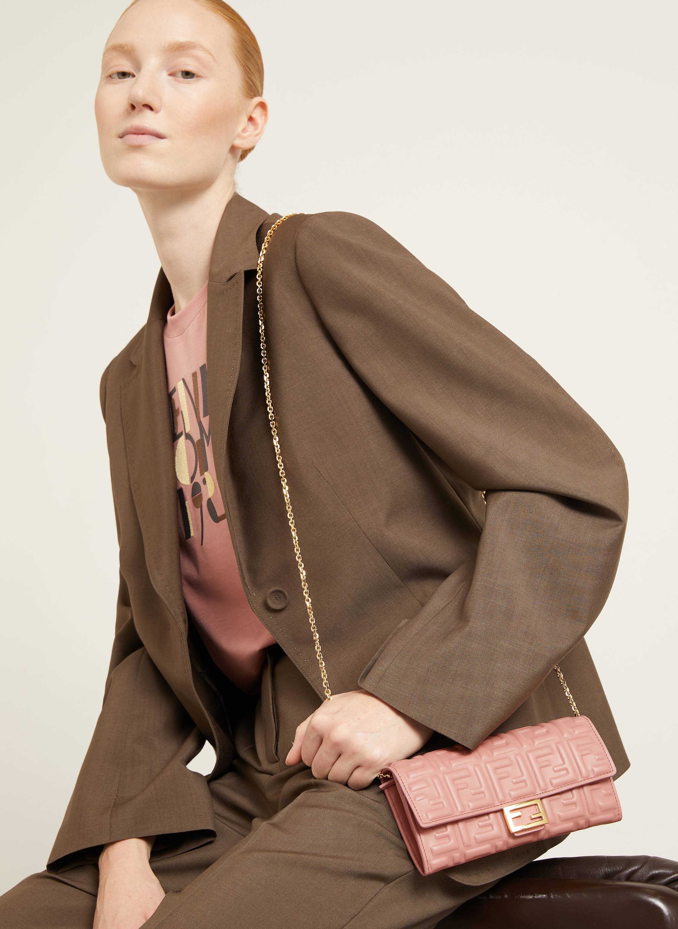 Thumbnail - Fendi Geldbörse Continent Zum Umhängen rosa