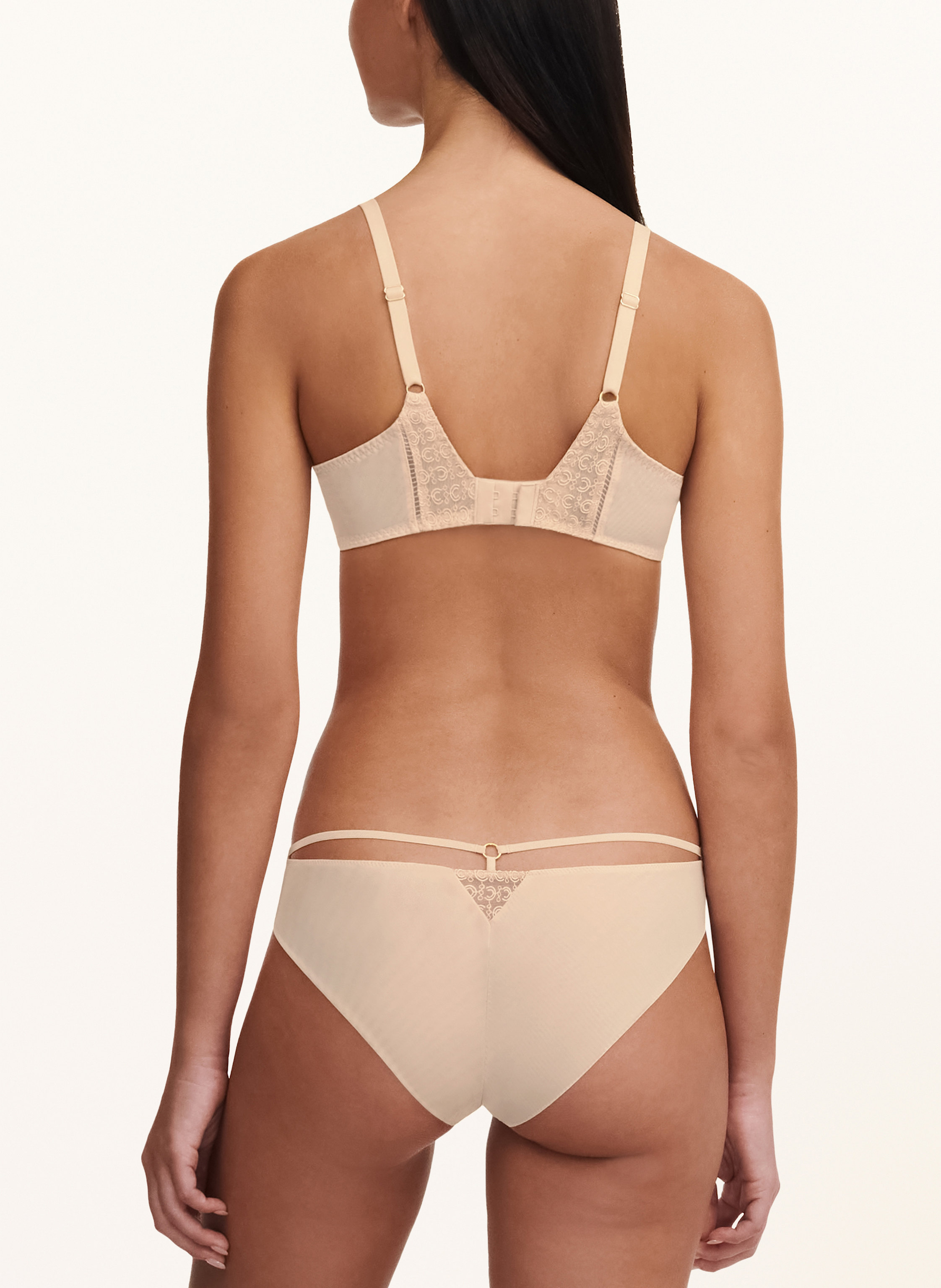 Thumbnail - Chantelle Schalen-Bh Monogram beige