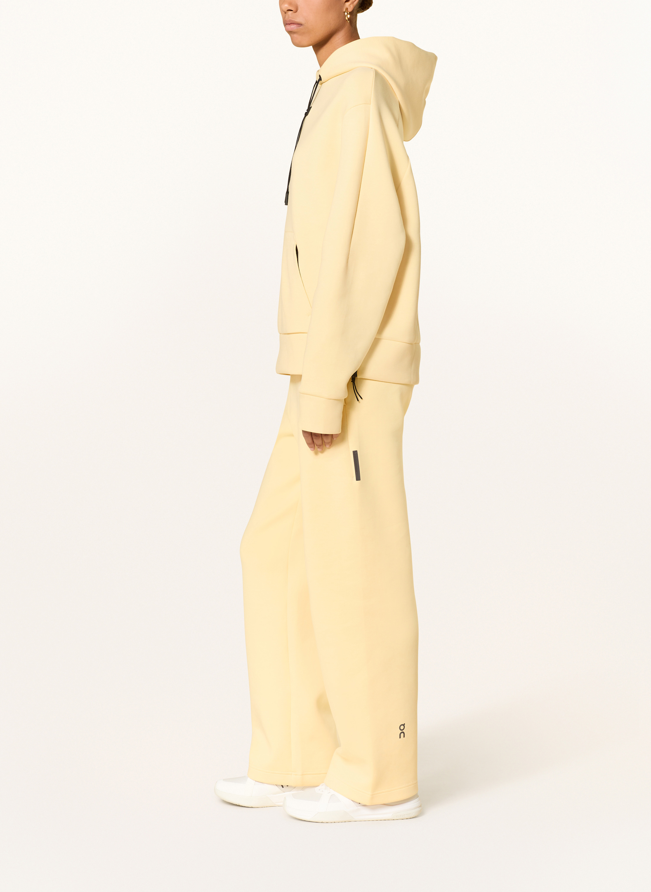 Thumbnail - On Sweatpants Focus Tech gelb