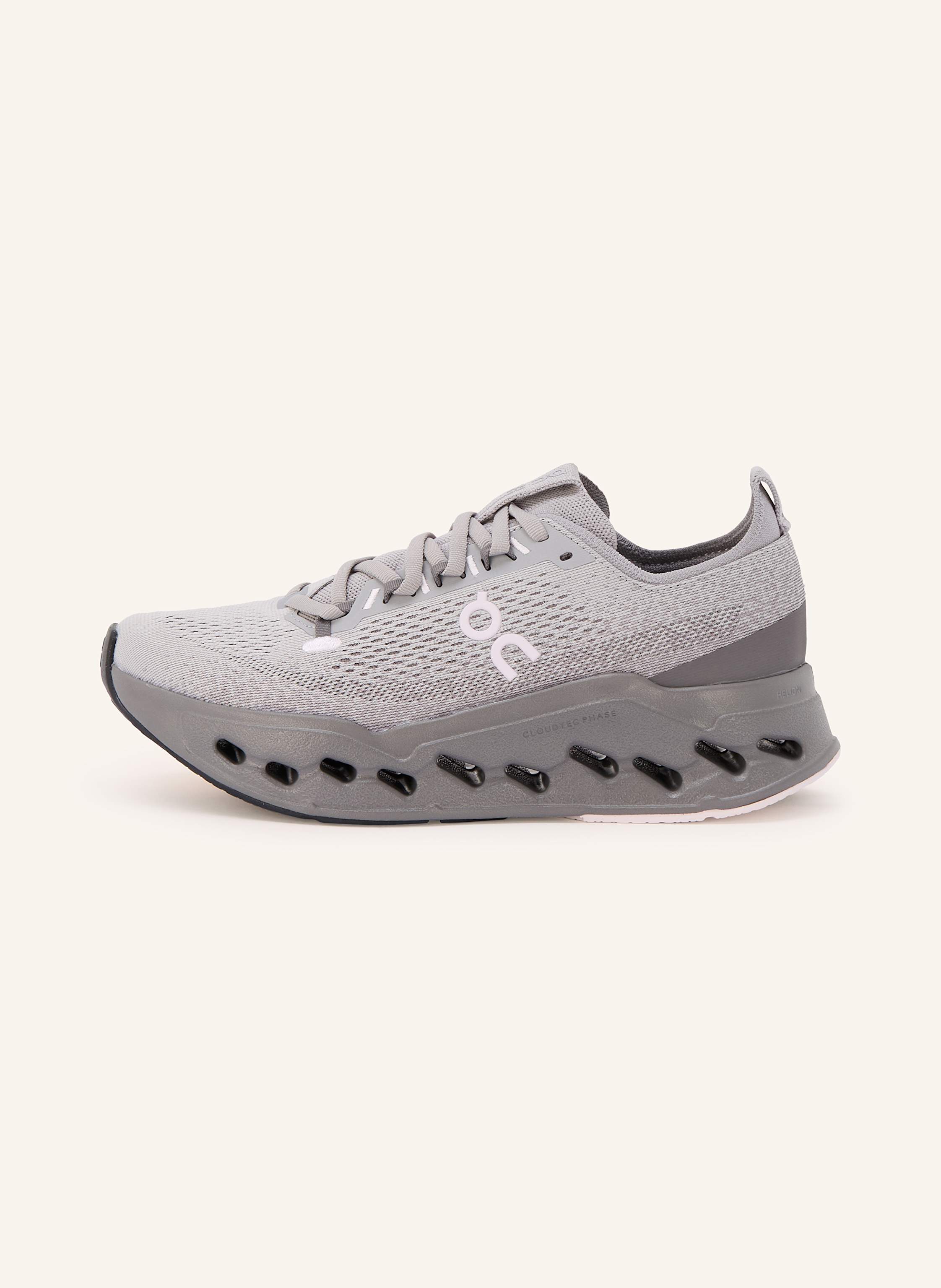 Thumbnail - On Laufschuhe Cloudsurfer Max grau