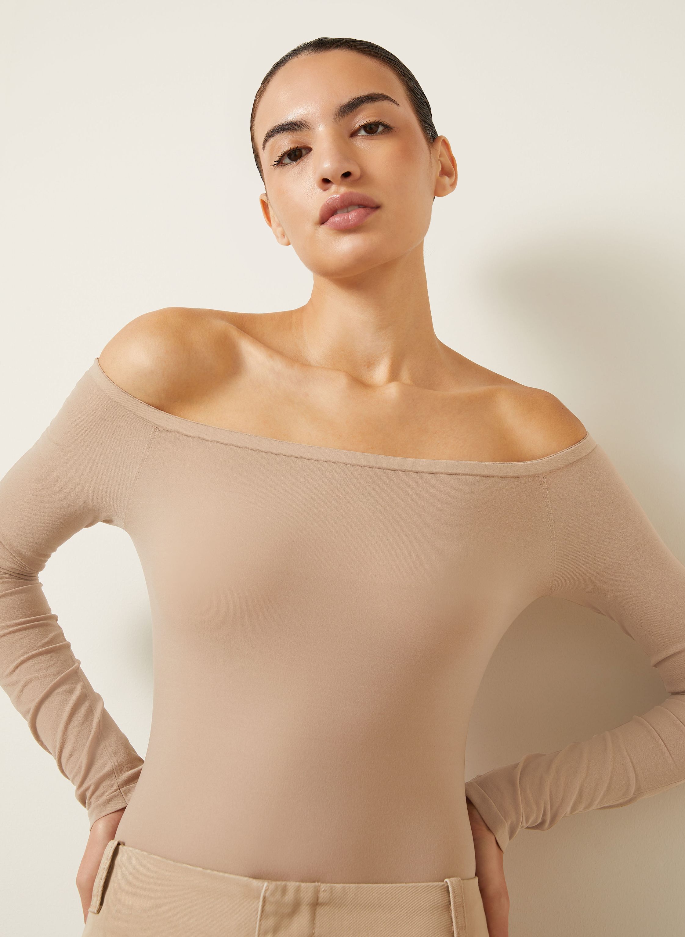 Thumbnail - Alaïa Off-Shoulder-Body braun