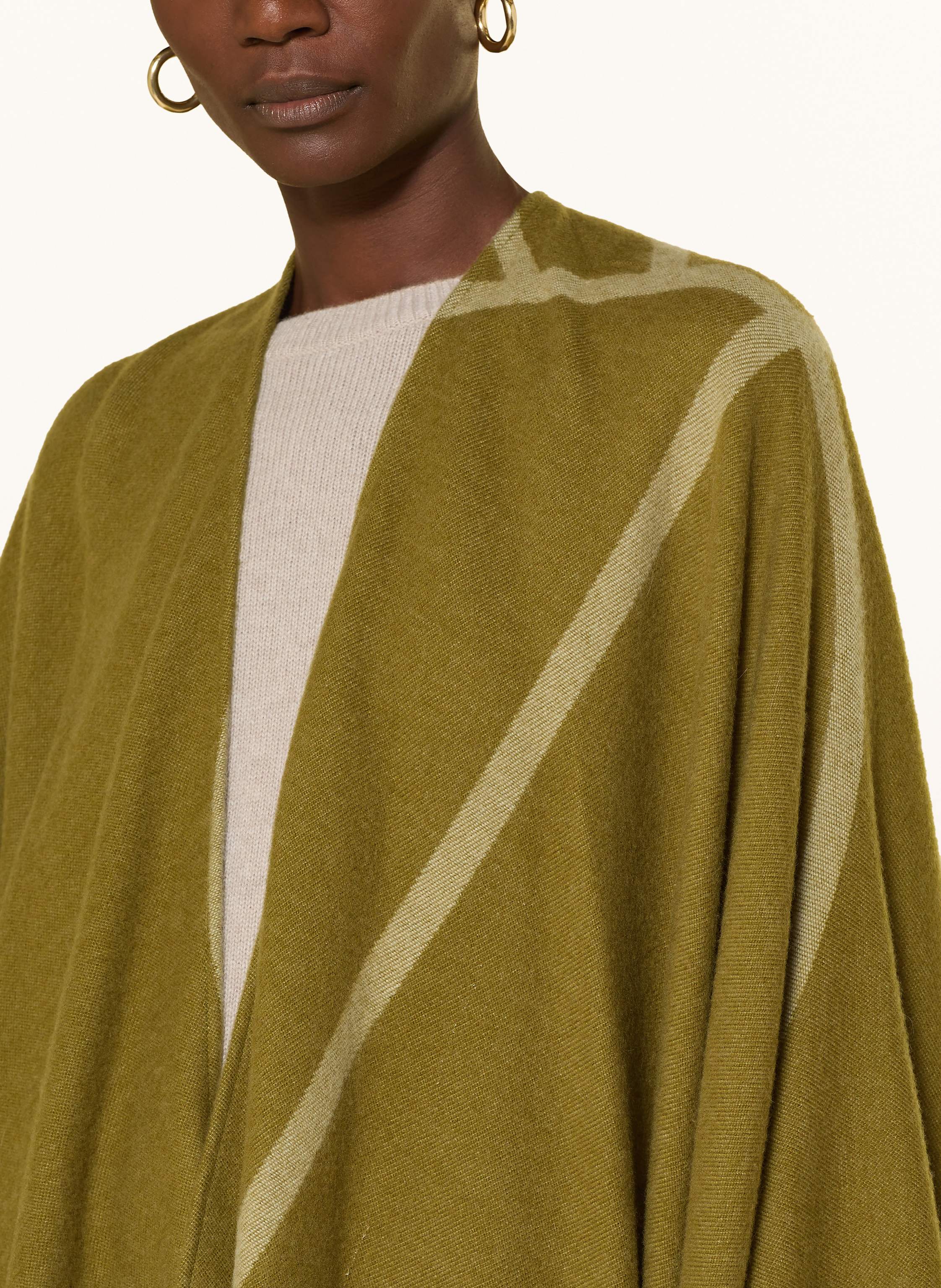 Thumbnail - Mm Poncho Giudea gruen