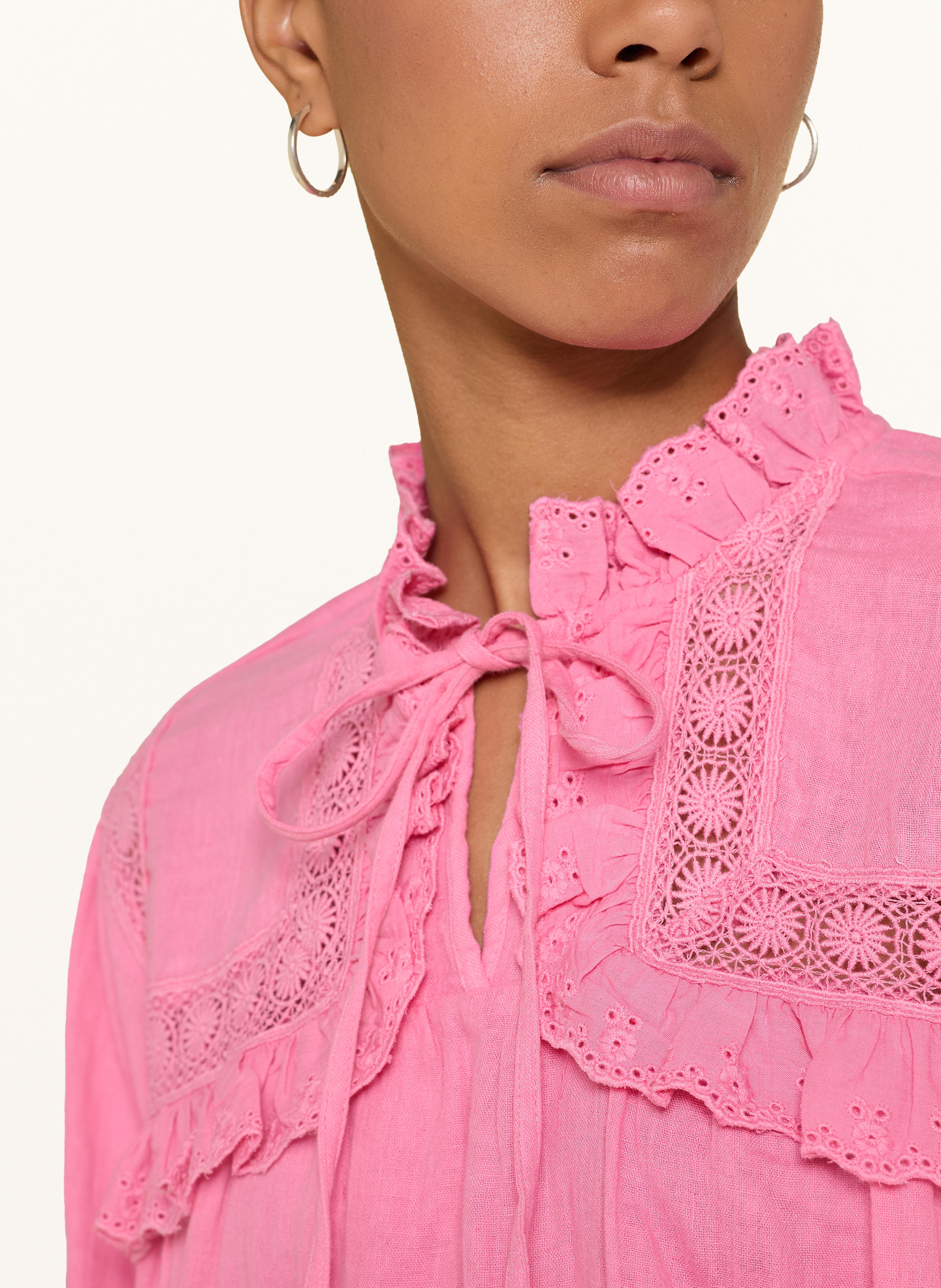 Thumbnail - Lollys Laundry Blusenshirt Gemmall Mit Rüschen Und Lochspitze pink