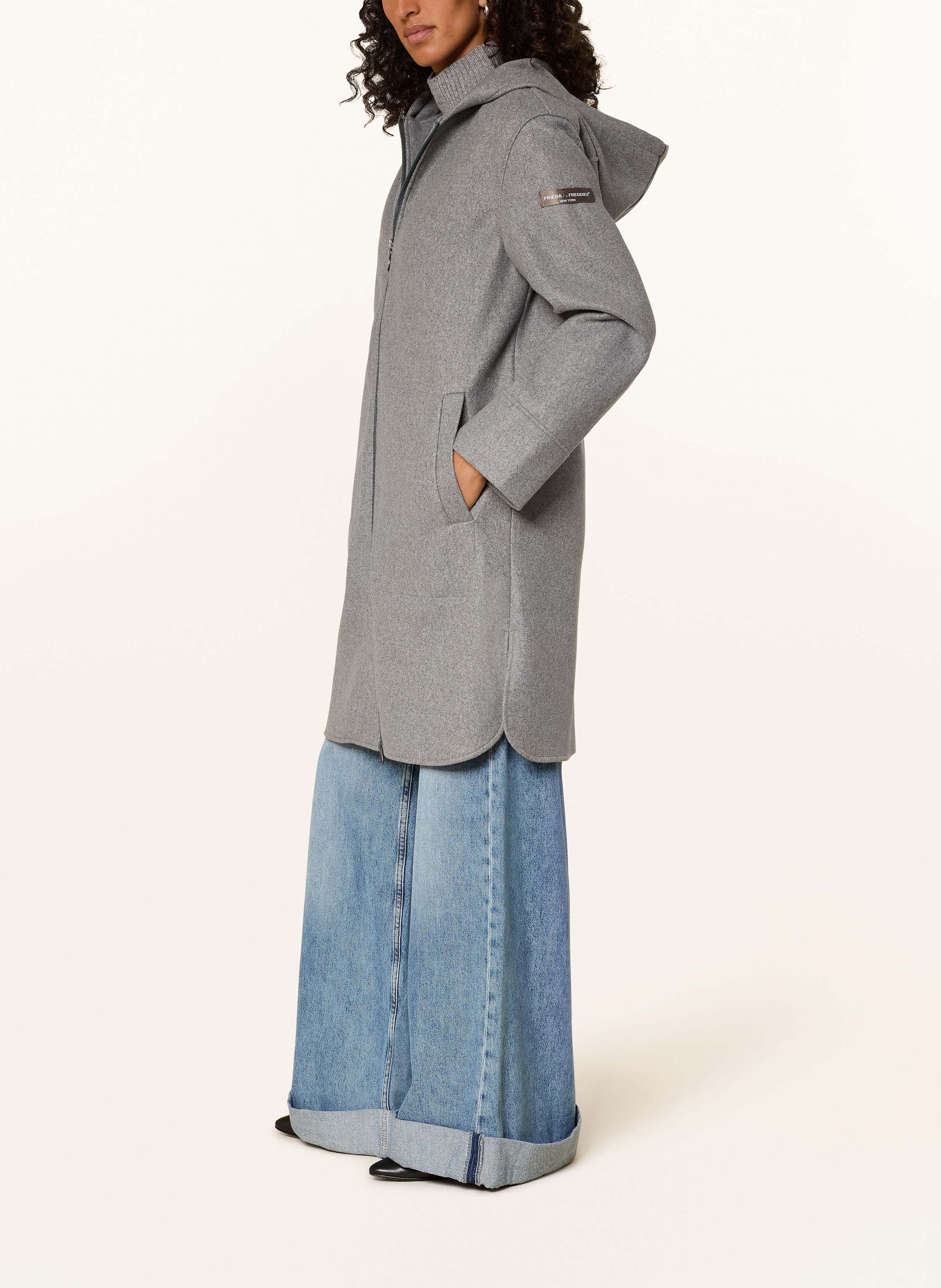 Thumbnail - Frieda & Freddies Mantel Fanny grau